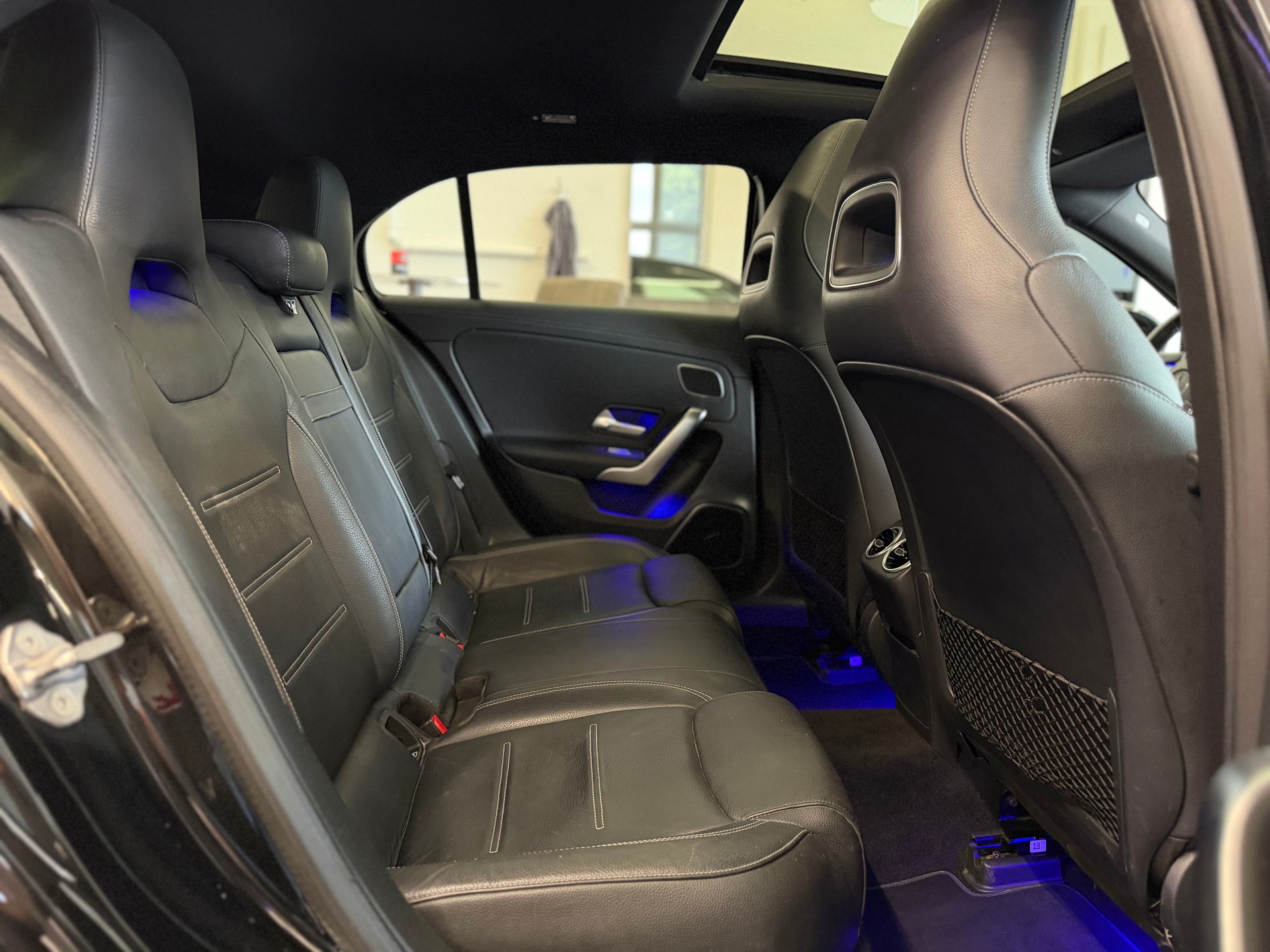 MERCEDES-BENZ A 45 S AMG 4Matic+ Speedshift-image-15