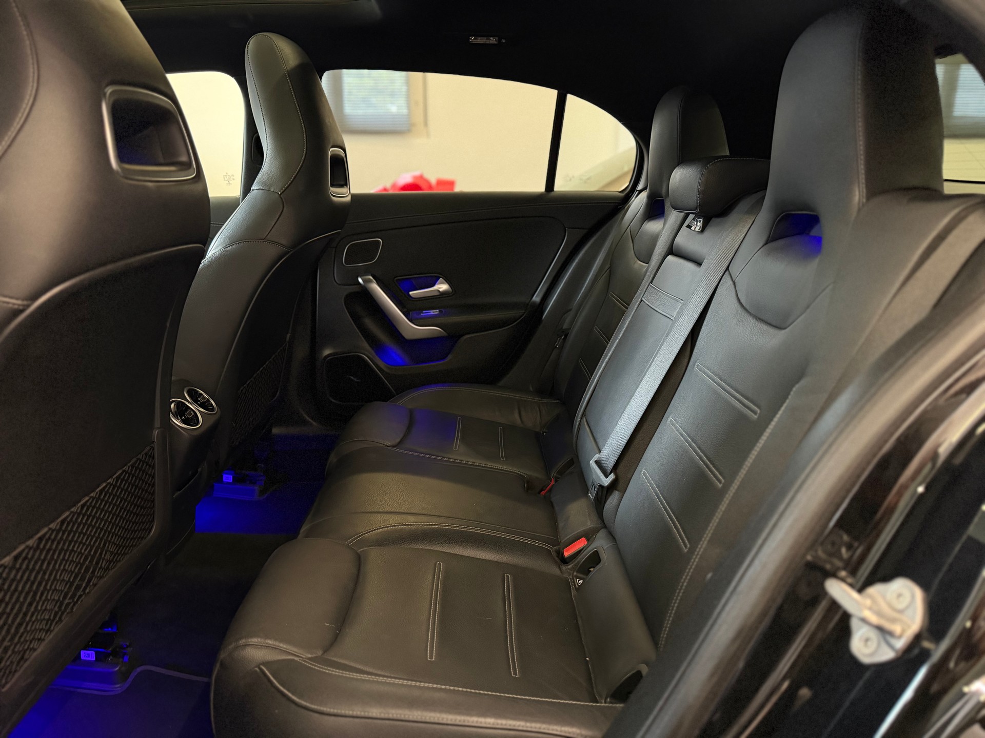MERCEDES-BENZ A 45 S AMG 4Matic+ Speedshift-image-13