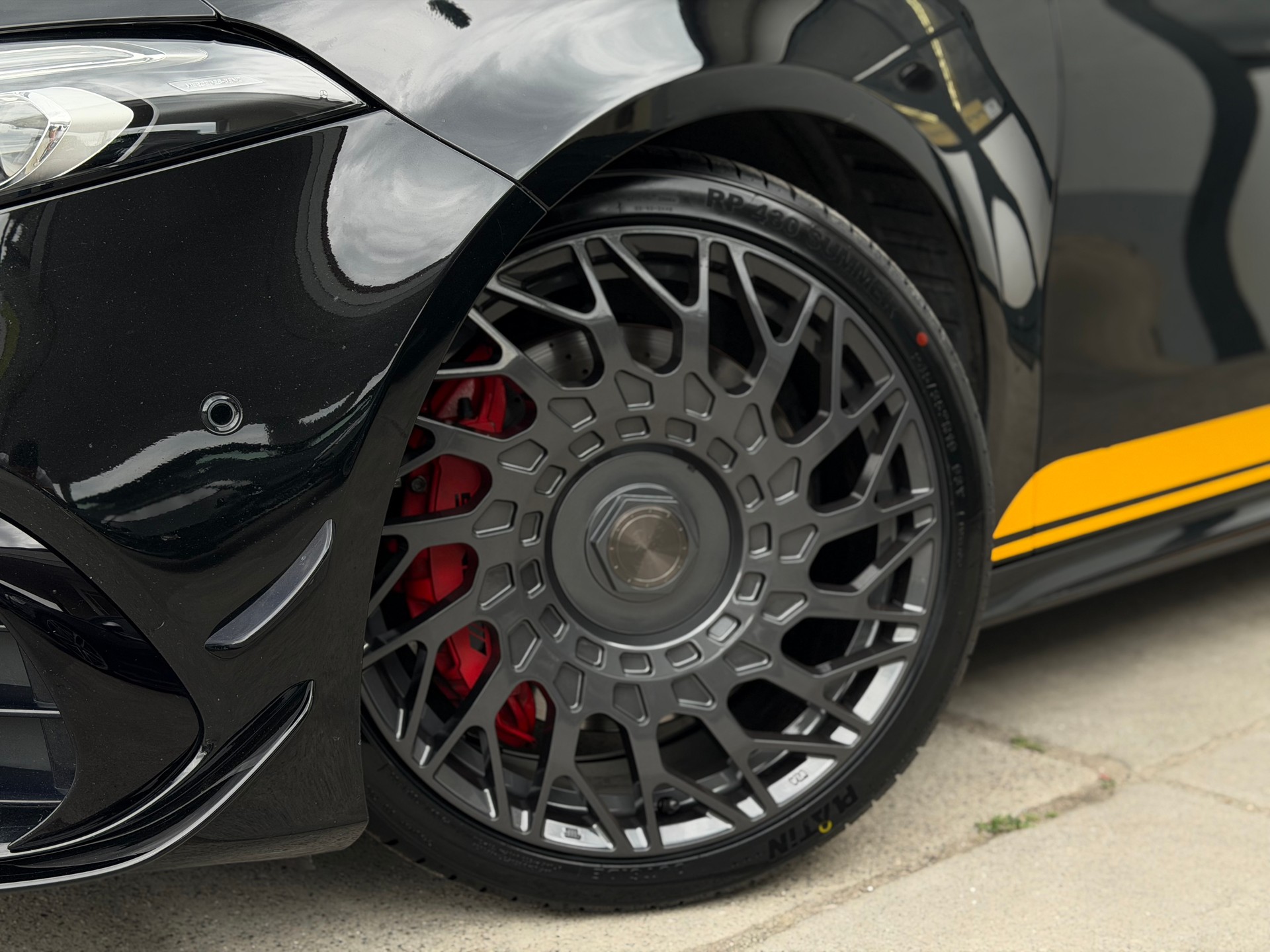 MERCEDES-BENZ A 45 S AMG 4Matic+ Speedshift-image-10