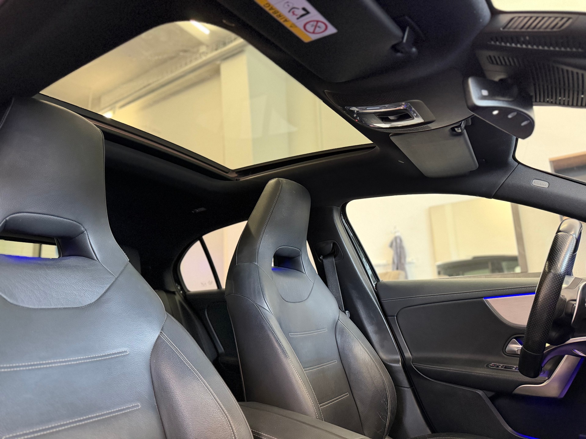 MERCEDES-BENZ A 45 S AMG 4Matic+ Speedshift-image-21
