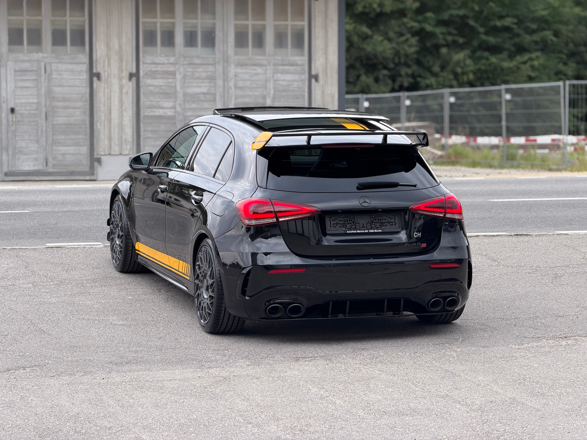 MERCEDES-BENZ A 45 S AMG 4Matic+ Speedshift-image-6