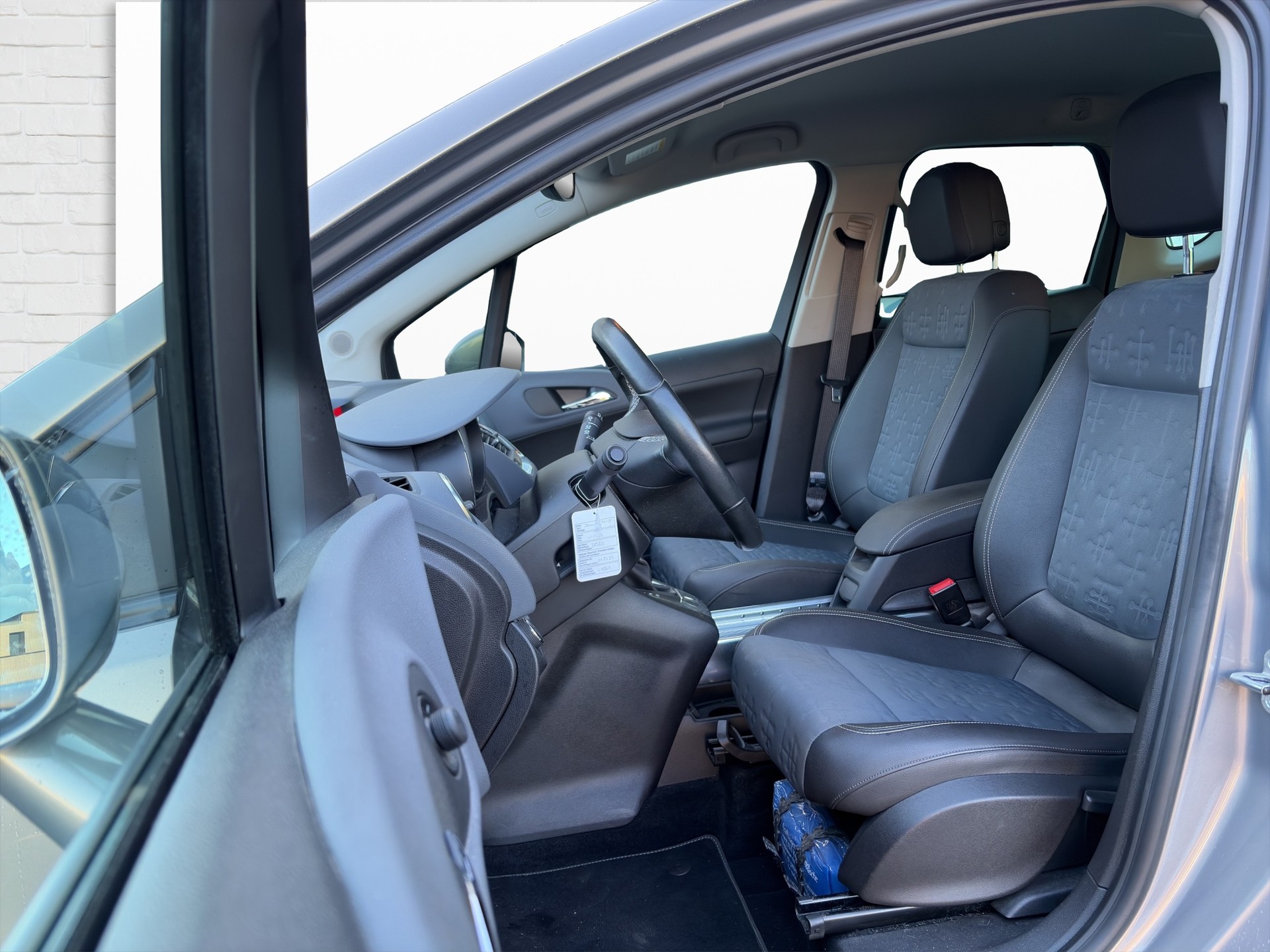 OPEL Meriva 1.4 Turbo Cosmo Automatic-image-3