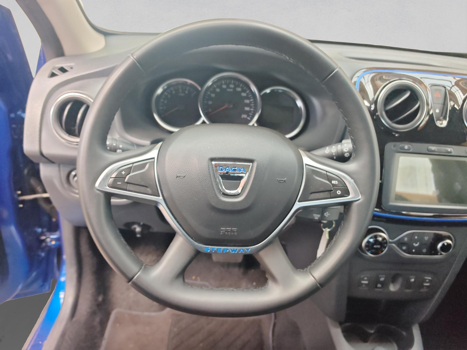DACIA Sandero TCe 90 Celebration Easy-R-image-9