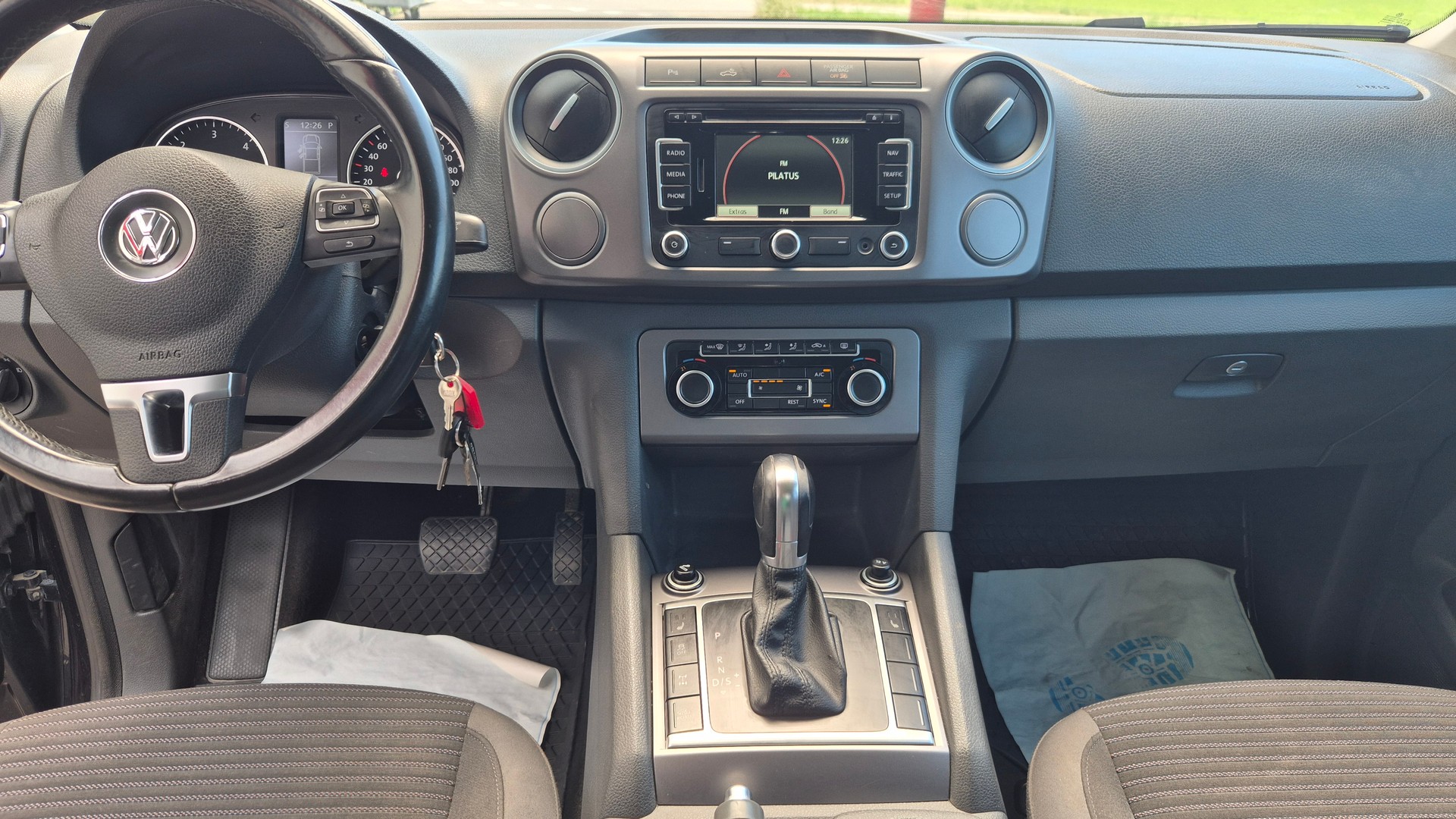 VW Amarok 2.0 BiTDI Trendline 4Motion permanent A-image-8