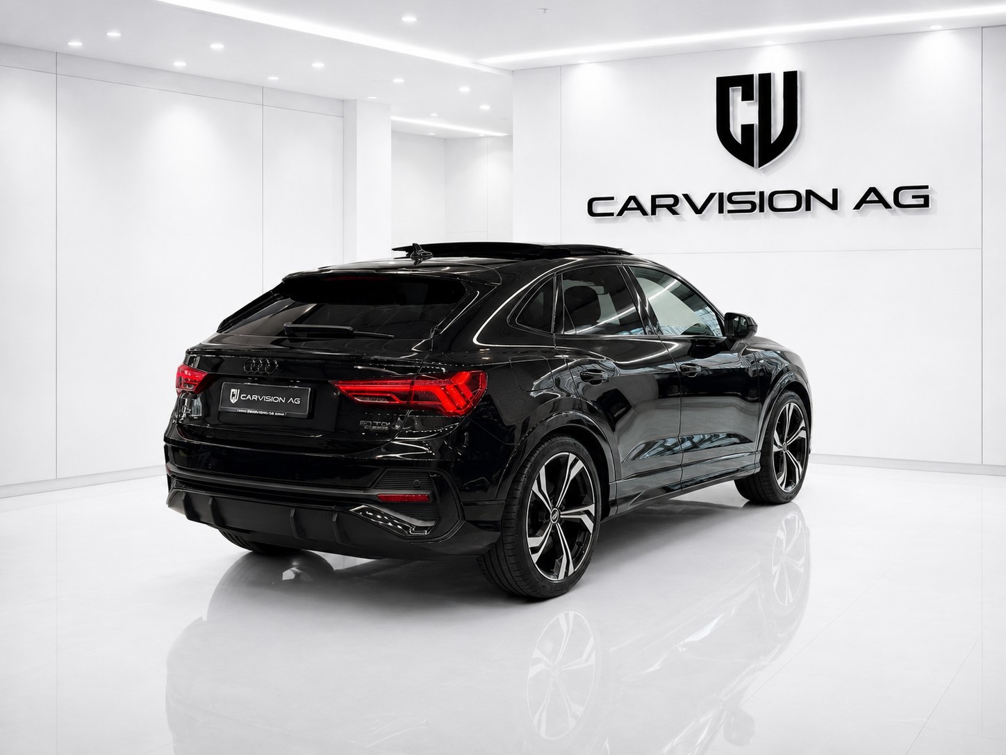 AUDI Q3 Sportback 45 TFSI S line quattro S-tronic * Black Style *-image-6