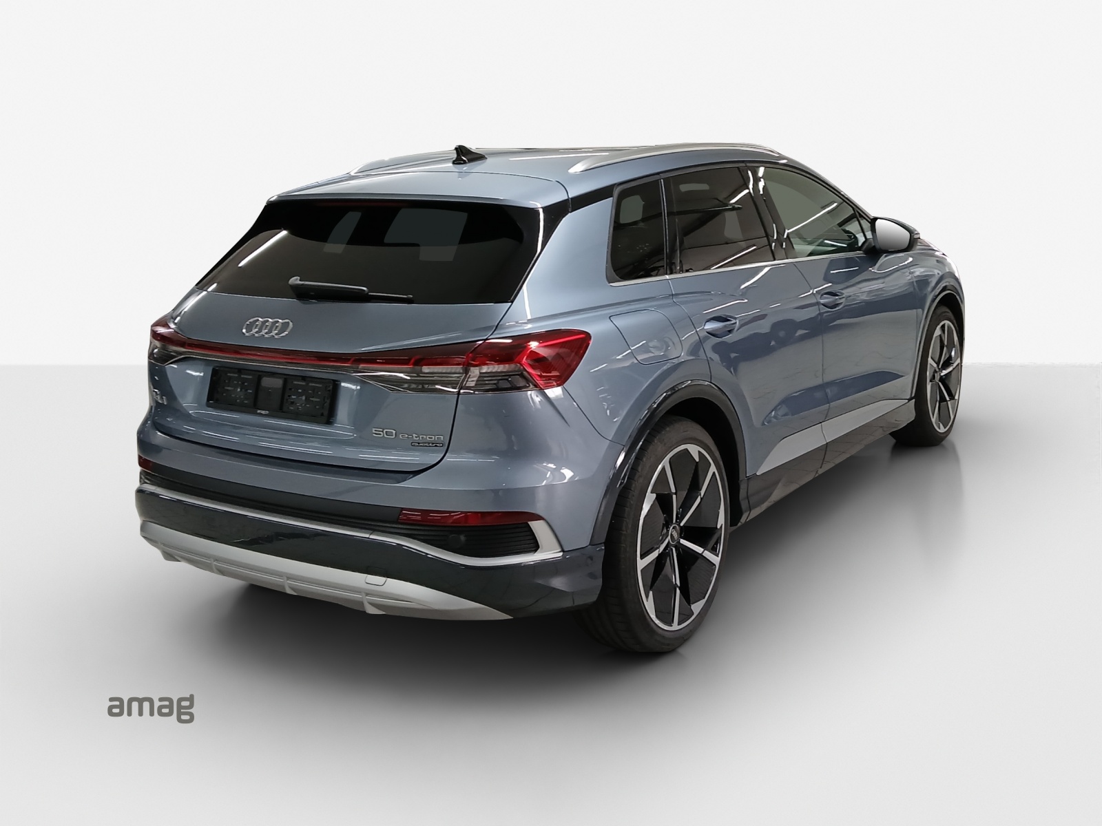 AUDI Q4 e-tron 50 quattro-image-5