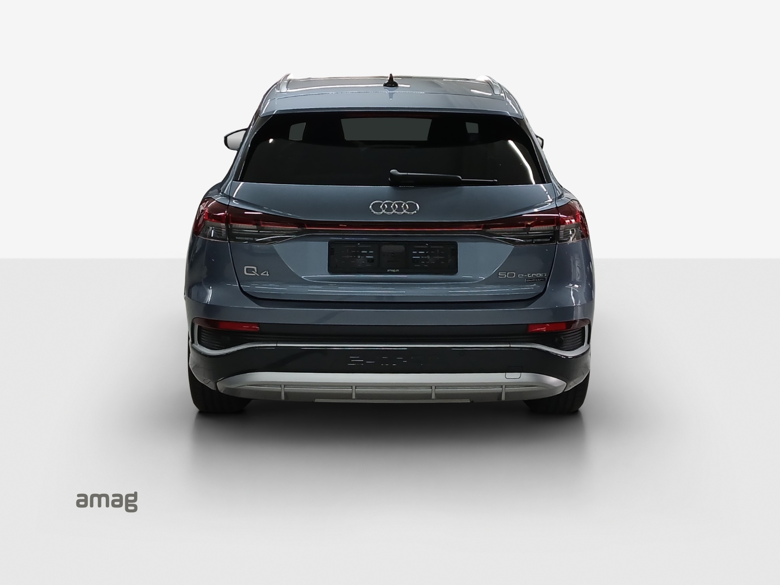 AUDI Q4 e-tron 50 quattro-image-4