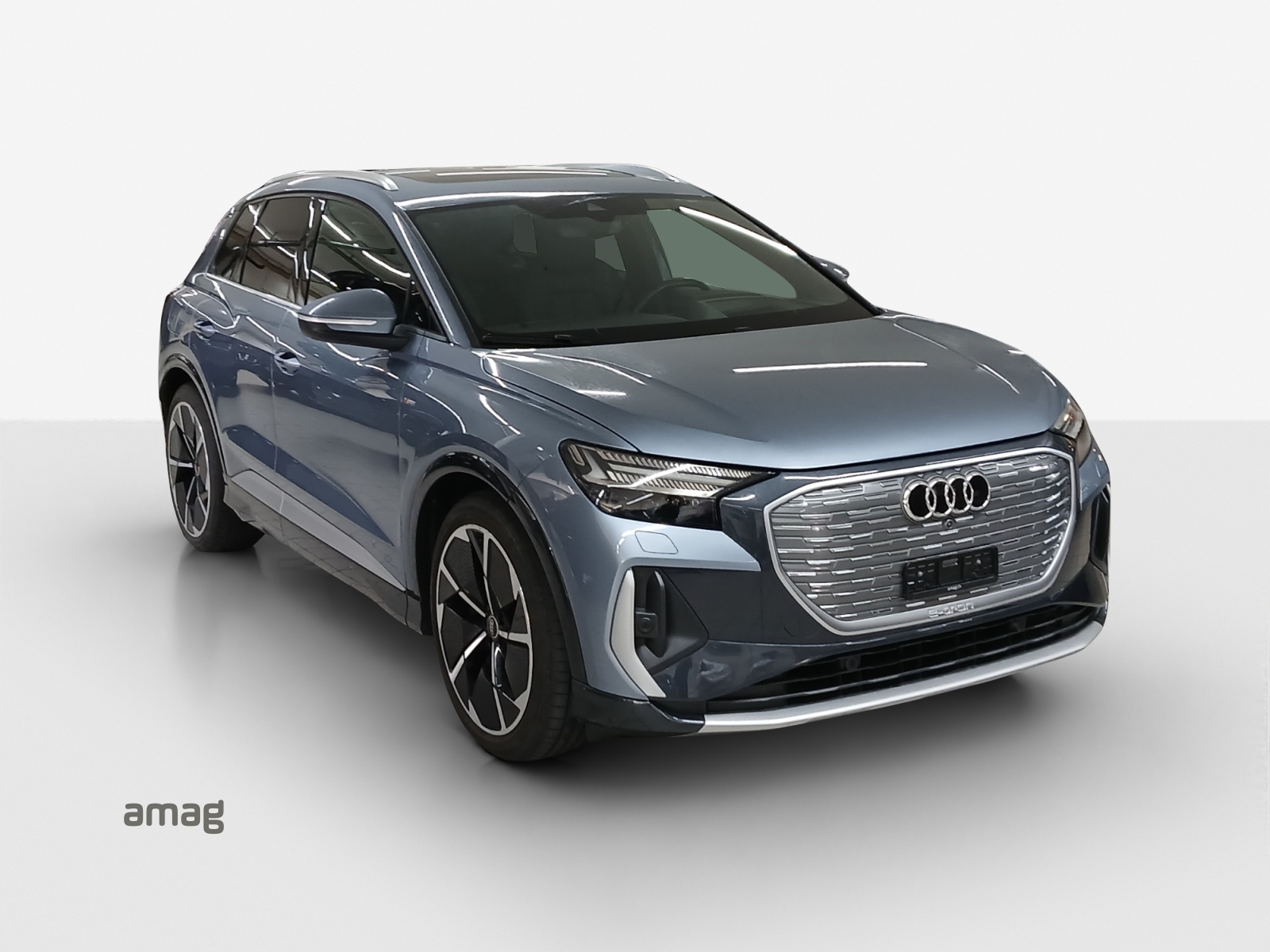 AUDI Q4 e-tron 50 quattro-image-6