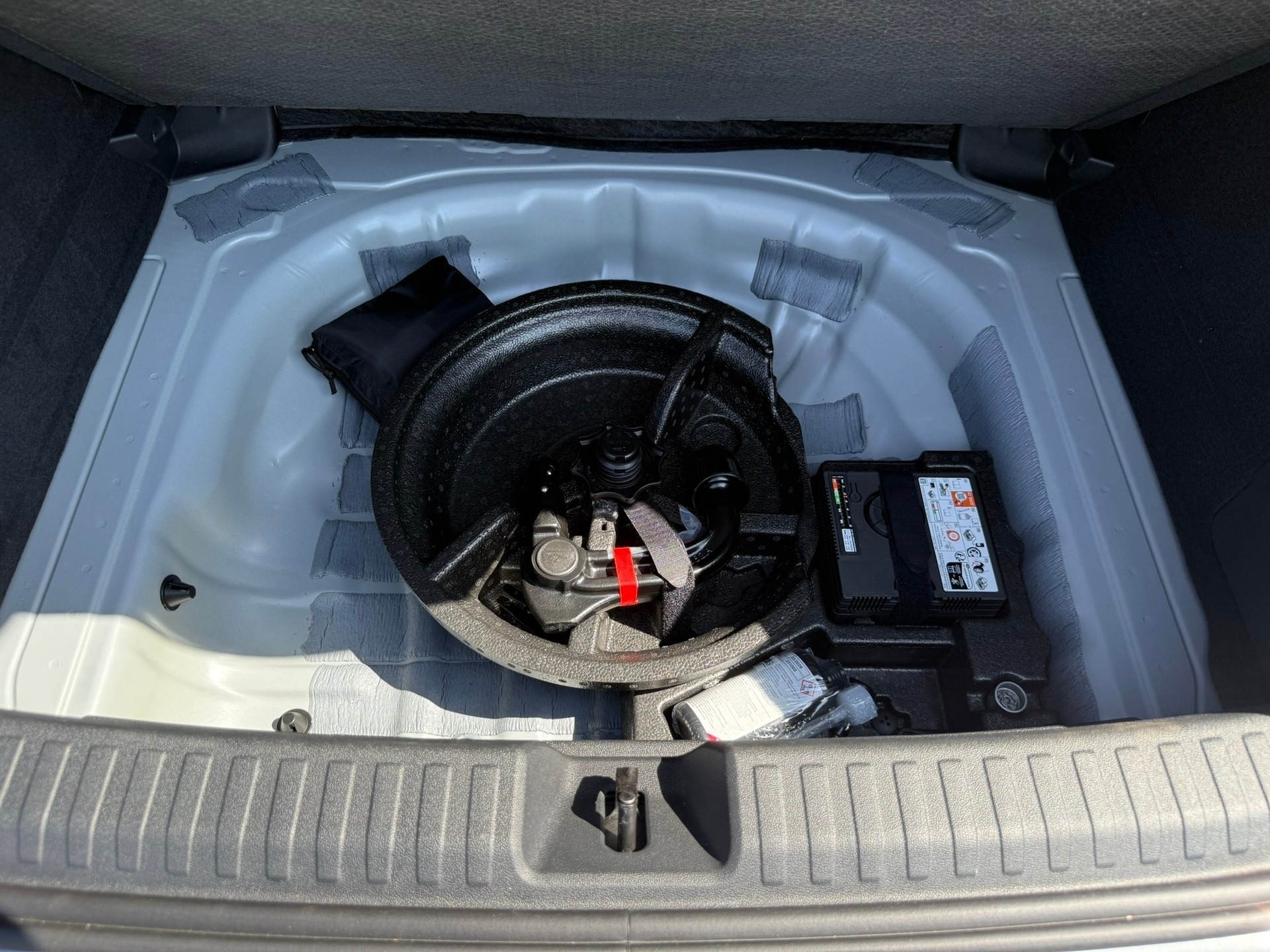 AUDI A3 allstreet 35 TFSI S-tronic-image-11