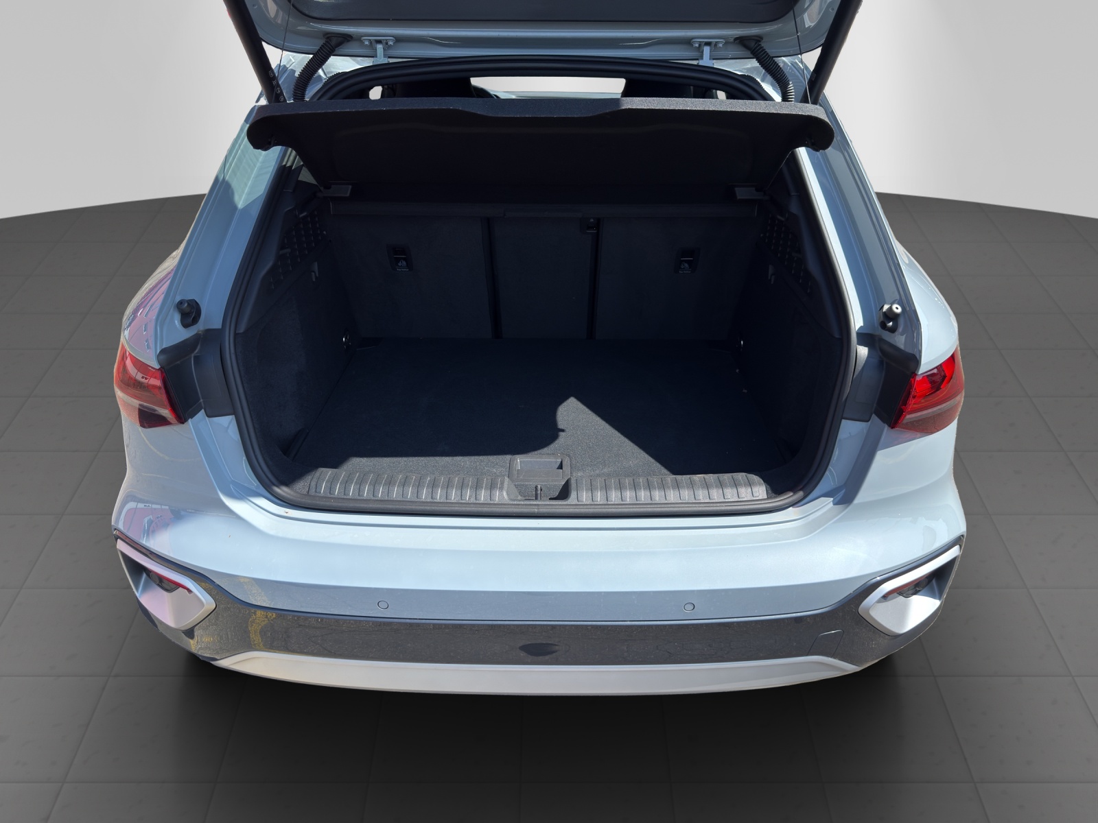 AUDI A3 allstreet 35 TFSI S-tronic-image-10