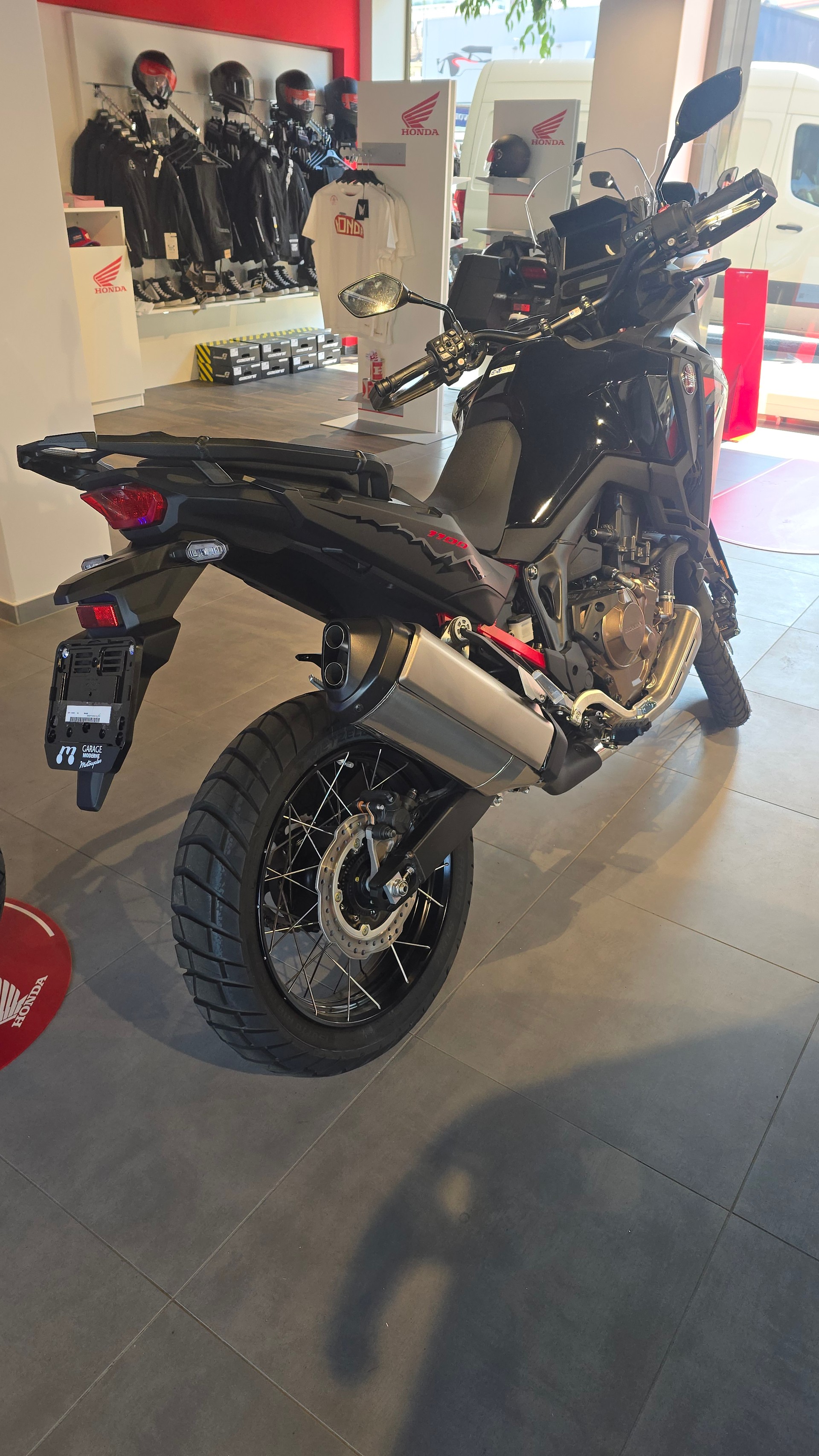 HONDA CRF 1100 Africa Twin-image-5