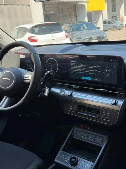 HYUNDAI Kona 65,4 kWh Electric Amplia-image-13