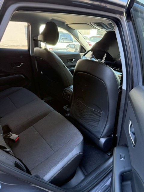 HYUNDAI Kona 65,4 kWh Electric Amplia-image-12
