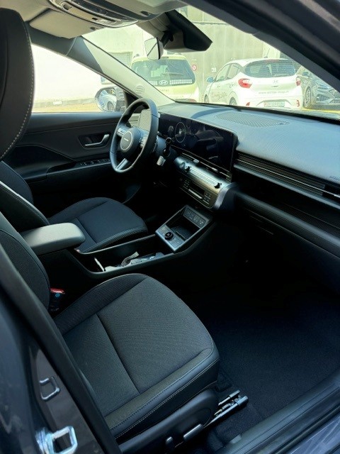 HYUNDAI Kona 65,4 kWh Electric Amplia-image-10