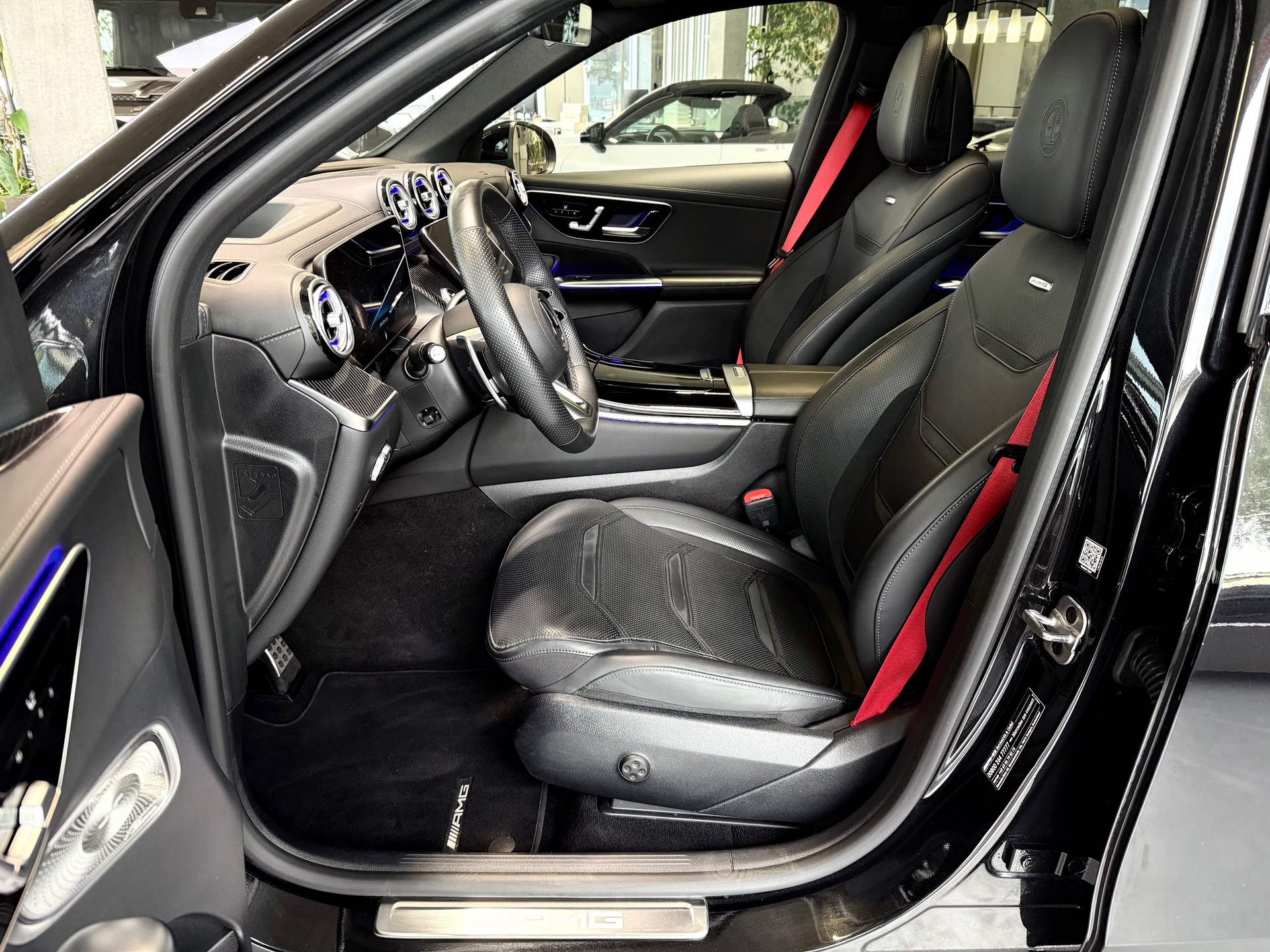 MERCEDES-BENZ GLC 43 AMG Executive Edition 4Matic 9G-Tronic-image-9