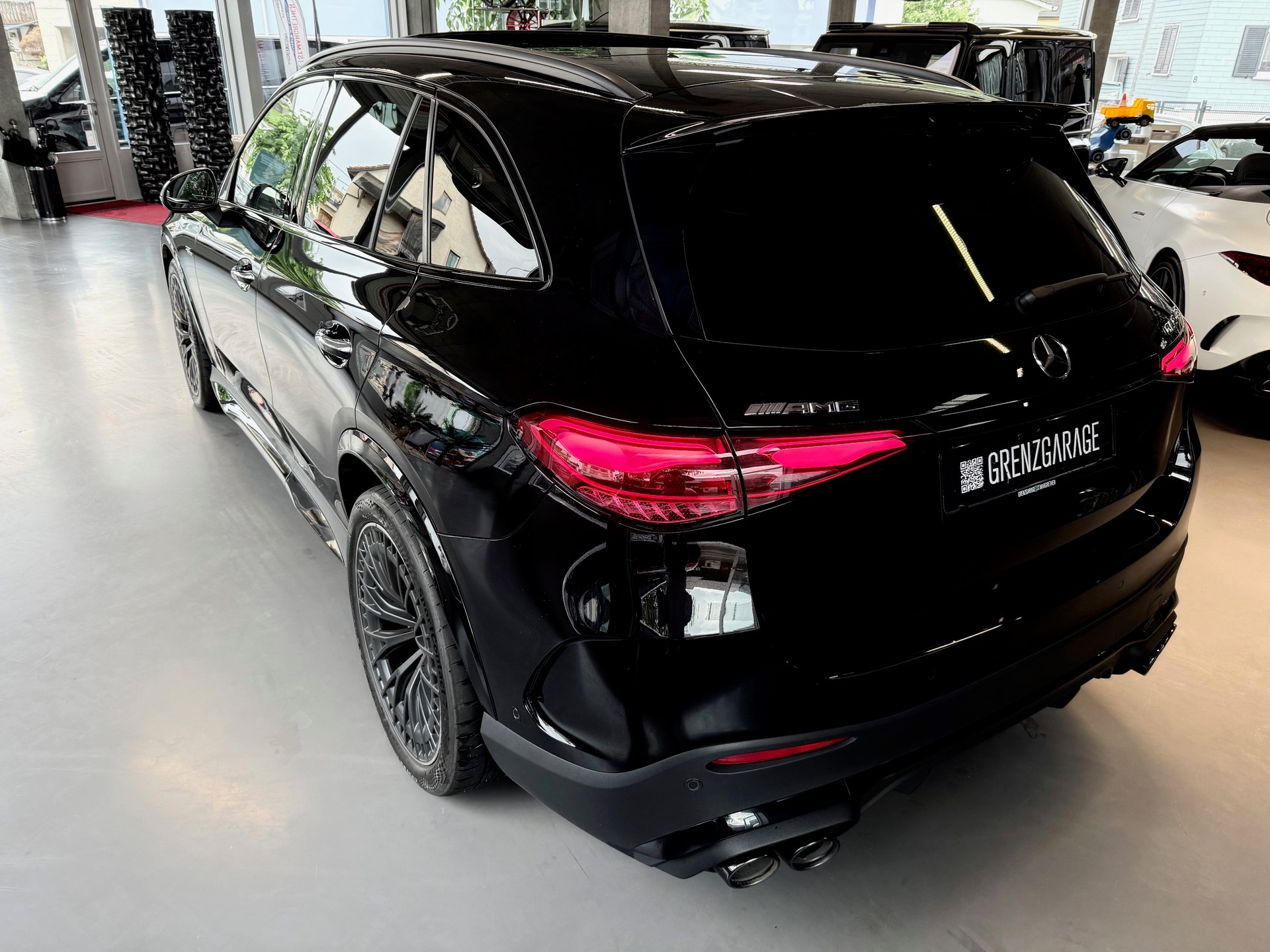 MERCEDES-BENZ GLC 43 AMG Executive Edition 4Matic 9G-Tronic-image-5
