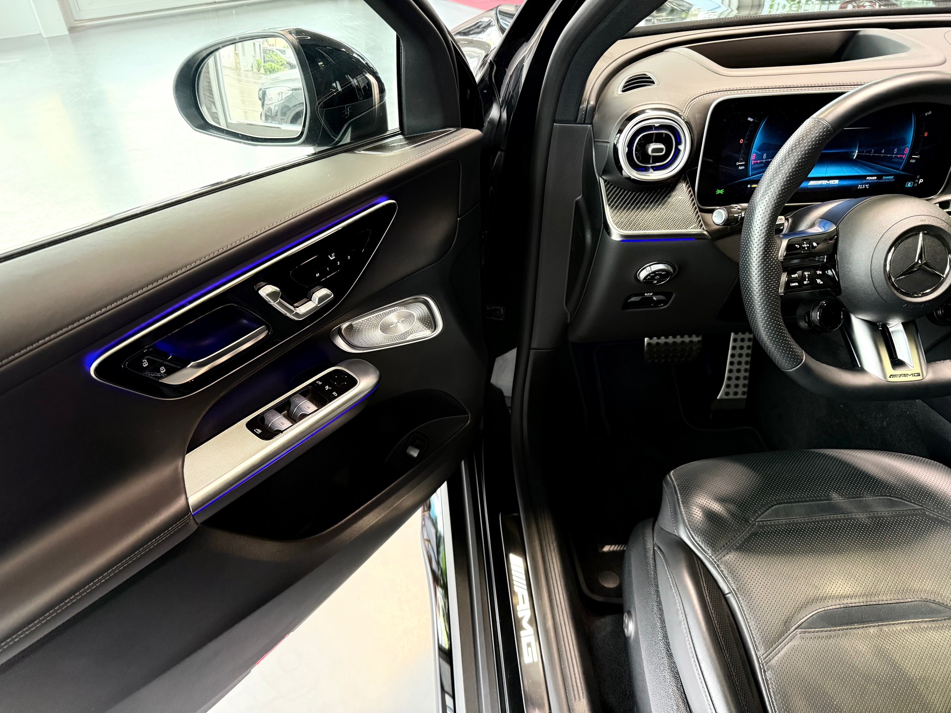 MERCEDES-BENZ GLC 43 AMG Executive Edition 4Matic 9G-Tronic-image-7