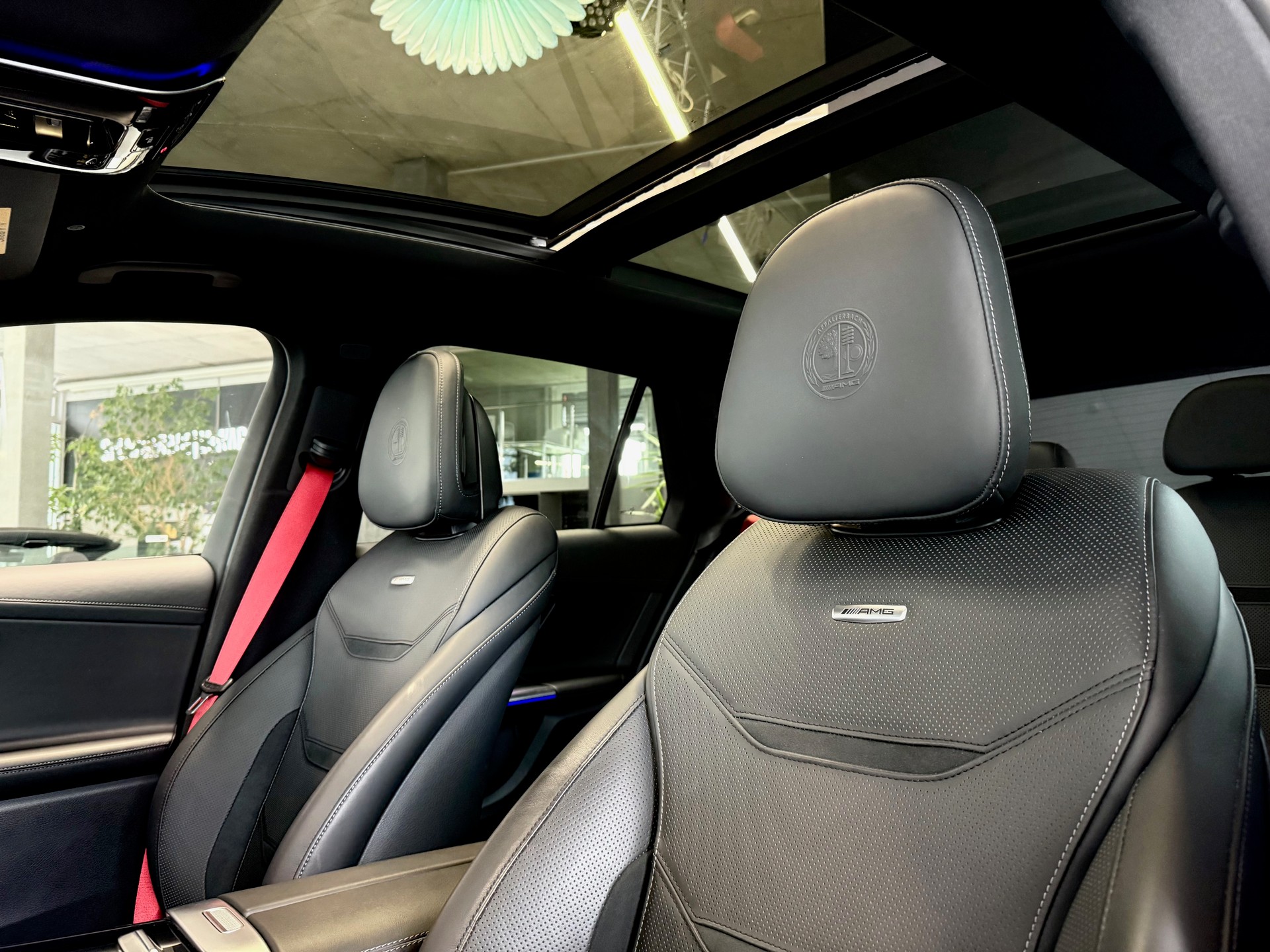 MERCEDES-BENZ GLC 43 AMG Executive Edition 4Matic 9G-Tronic-image-11