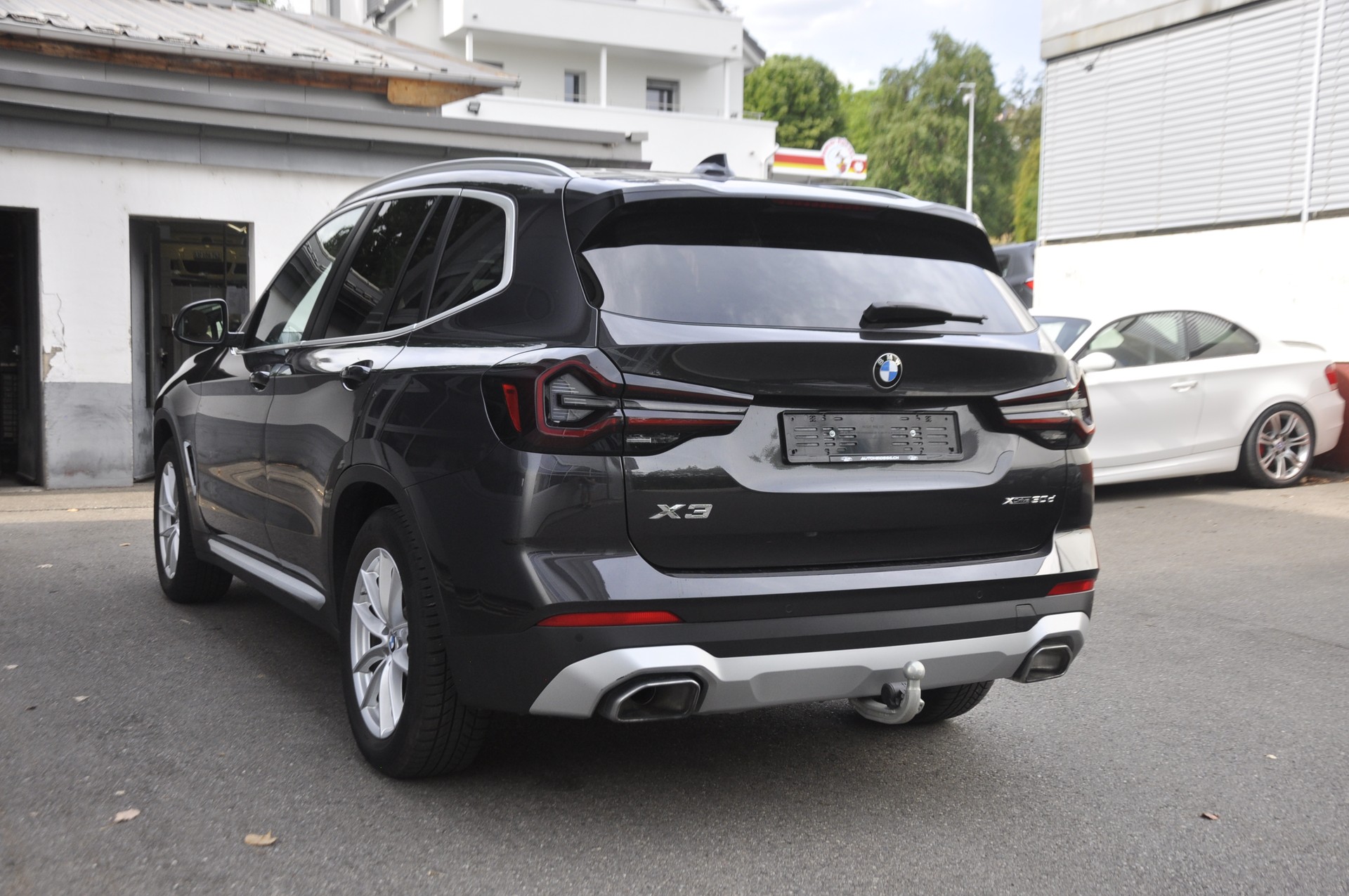 BMW X3 xDrive 48V 30d I Anhängerkupplung-image-15