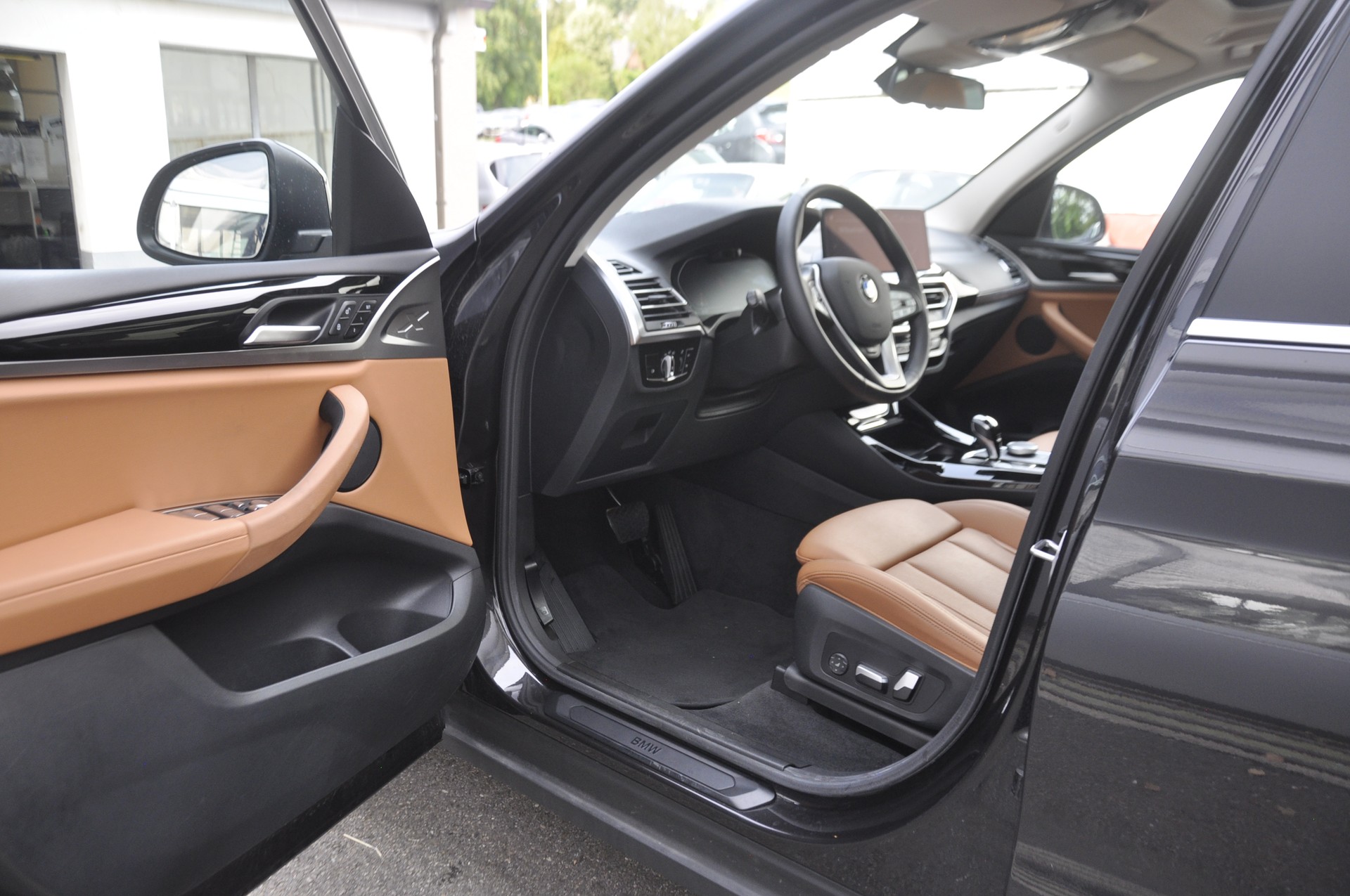 BMW X3 xDrive 48V 30d I Anhängerkupplung-image-3