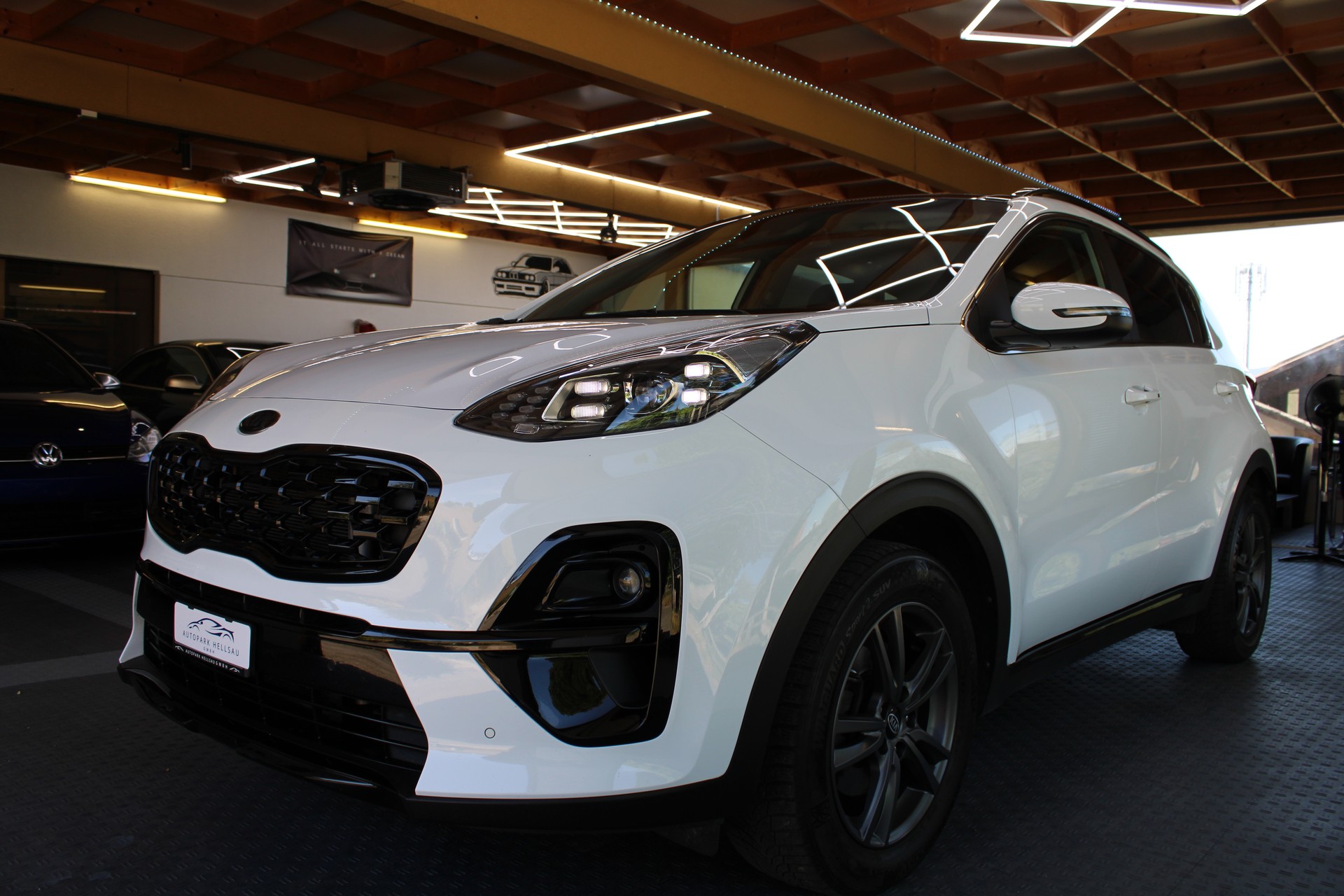 KIA Sportage 1.6CRDi Mild Hybrid Black Edition 4WD DCT-image-0