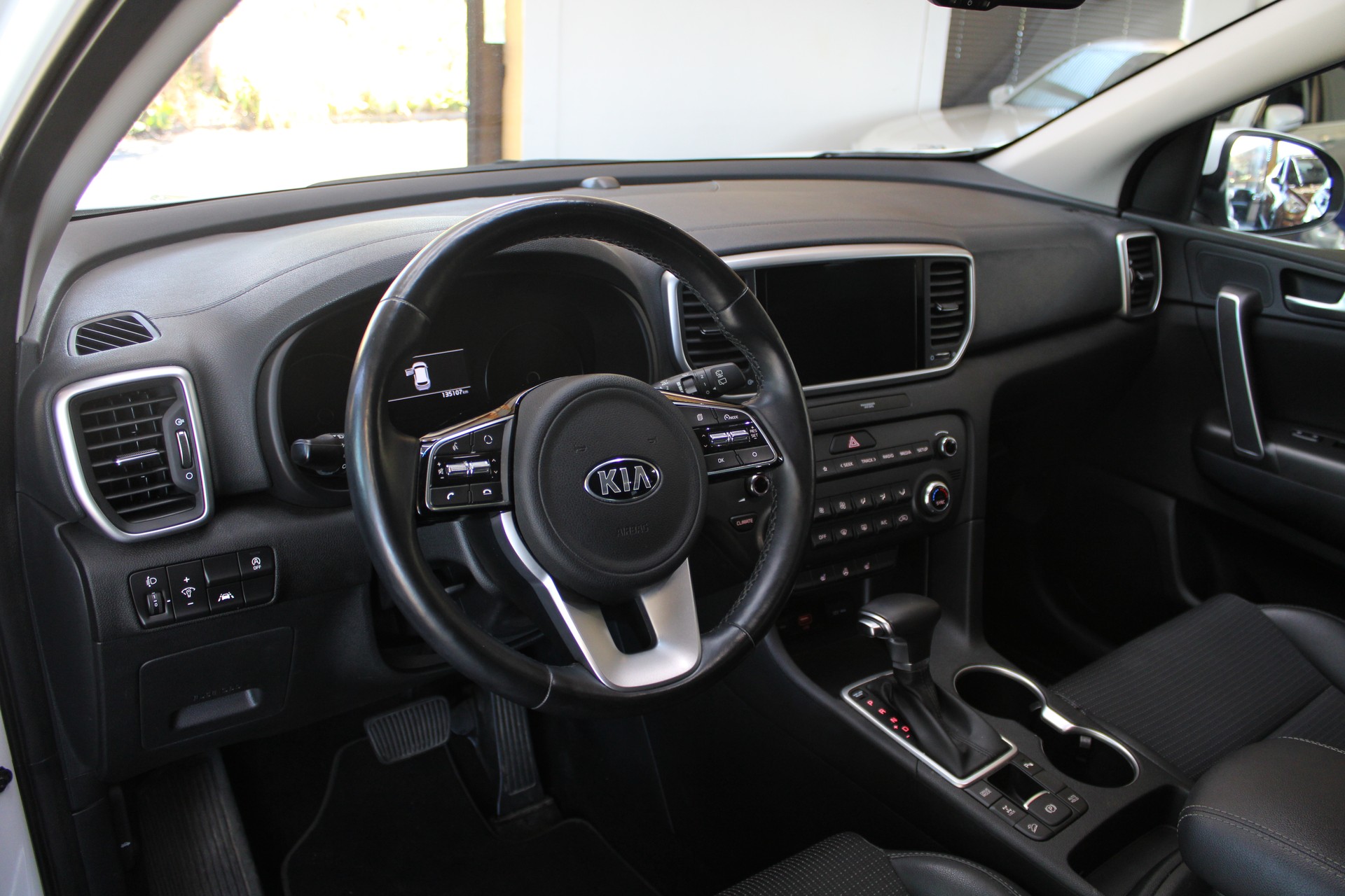 KIA Sportage 1.6CRDi Mild Hybrid Black Edition 4WD DCT-image-7