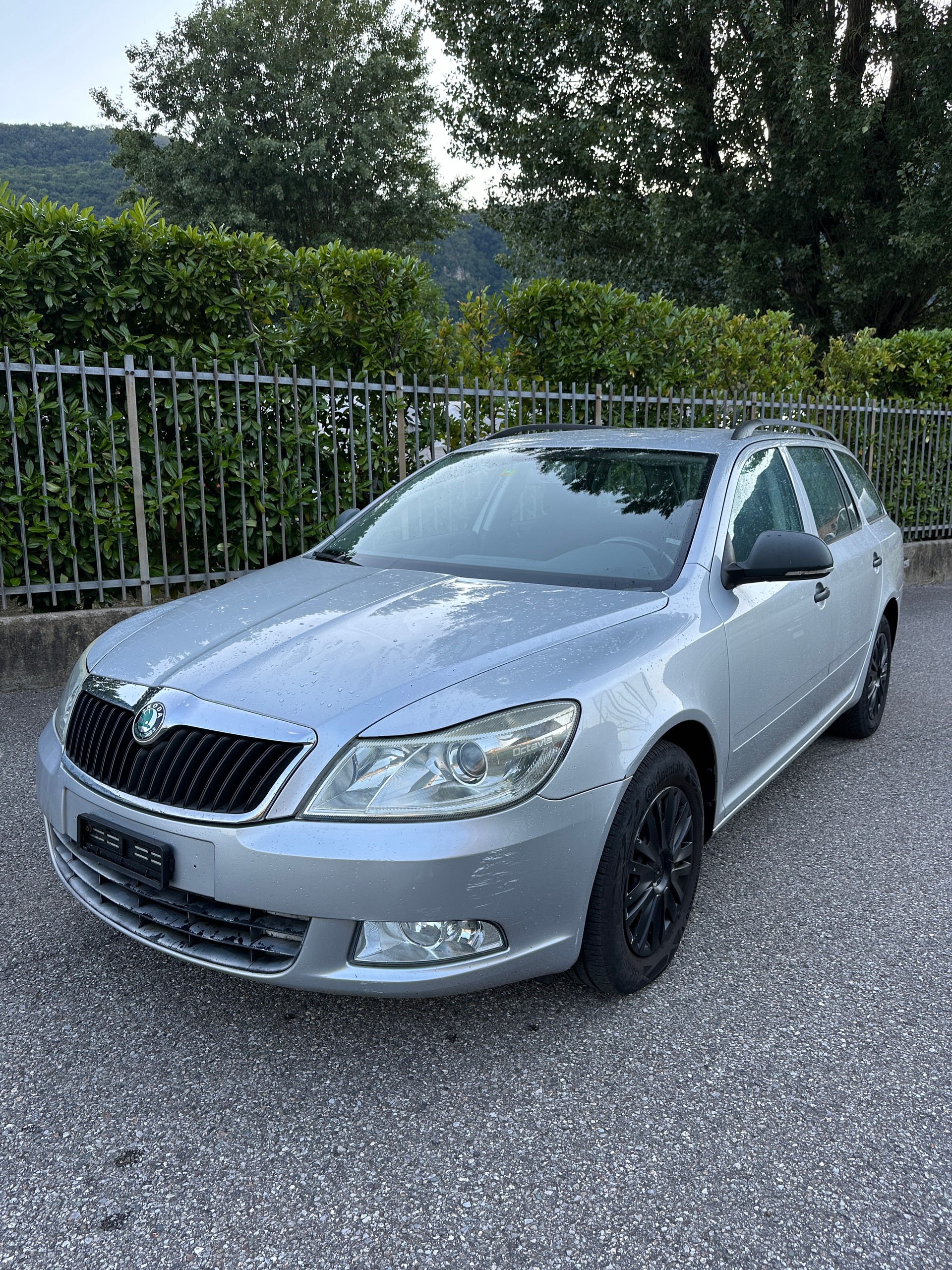 SKODA Octavia Combi 1.4 TSI Elegance-image-1