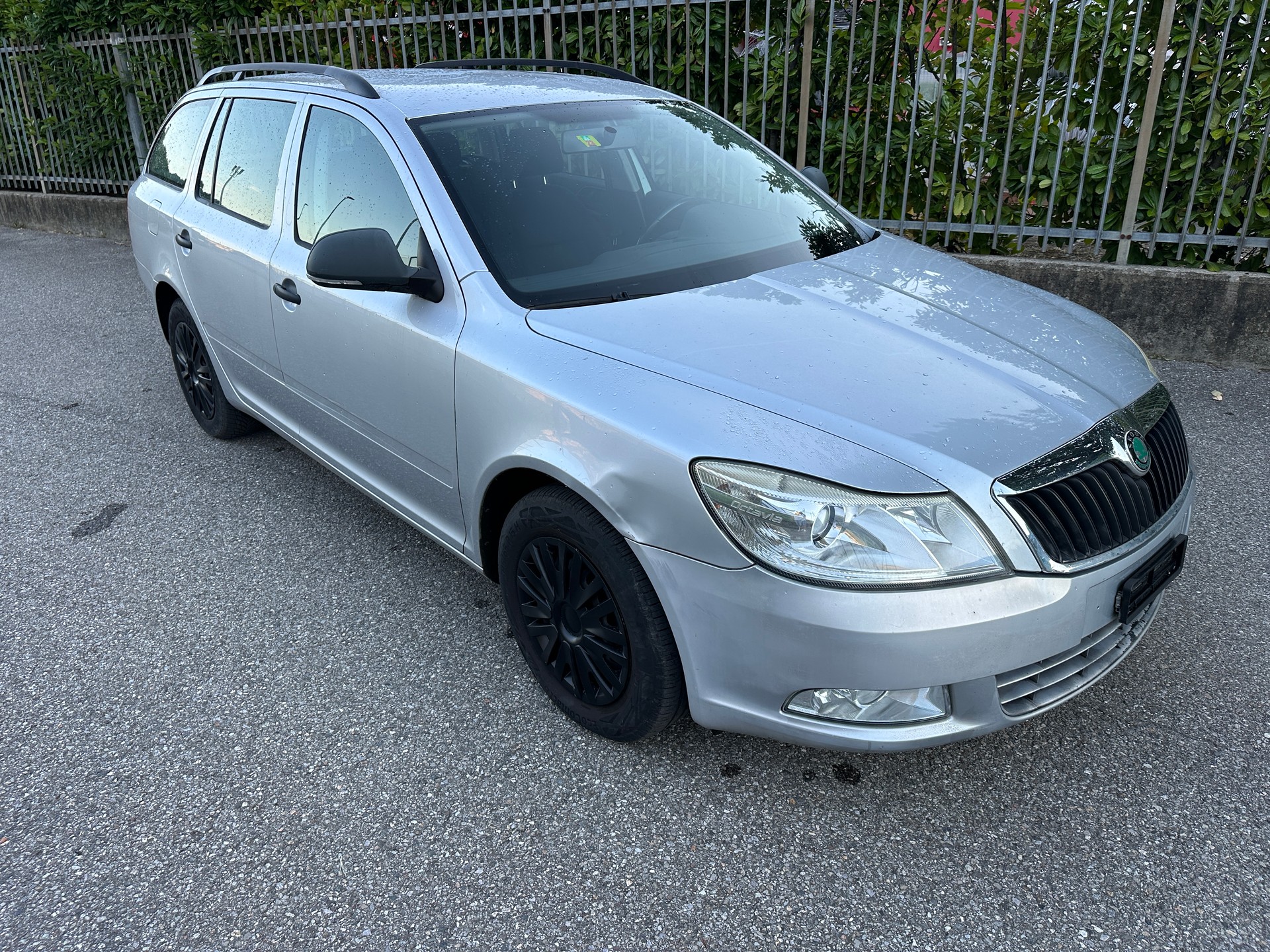 SKODA Octavia Combi 1.4 TSI Elegance-image-3
