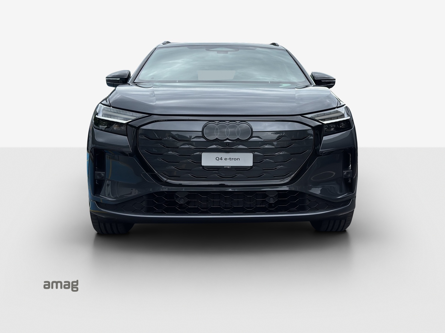 AUDI Q4 e-tron SUV quattro performance-image-6