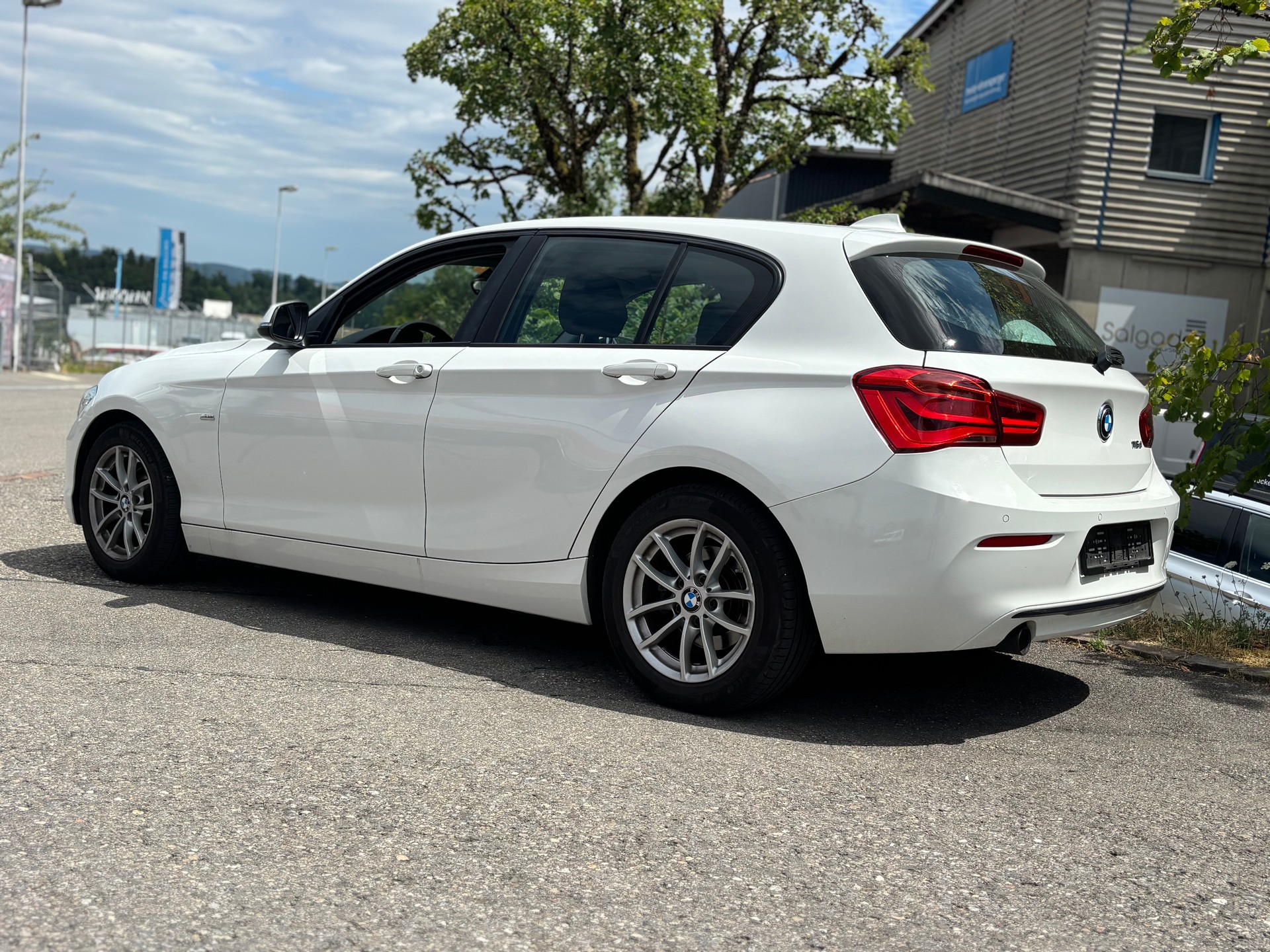 BMW 116d M Sport-image-4