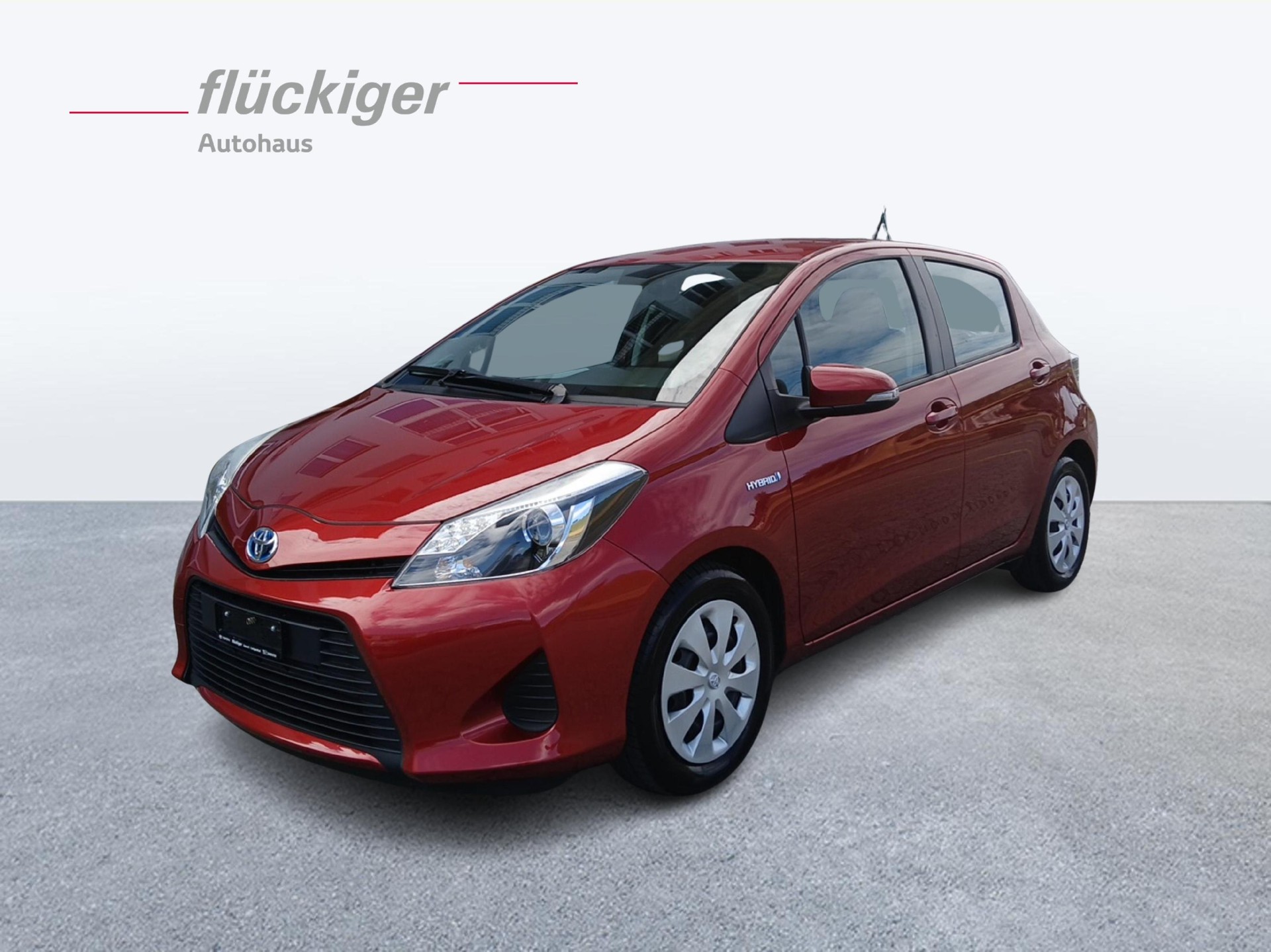 TOYOTA Yaris 1.5 VVT-i HSD Luna-image-0