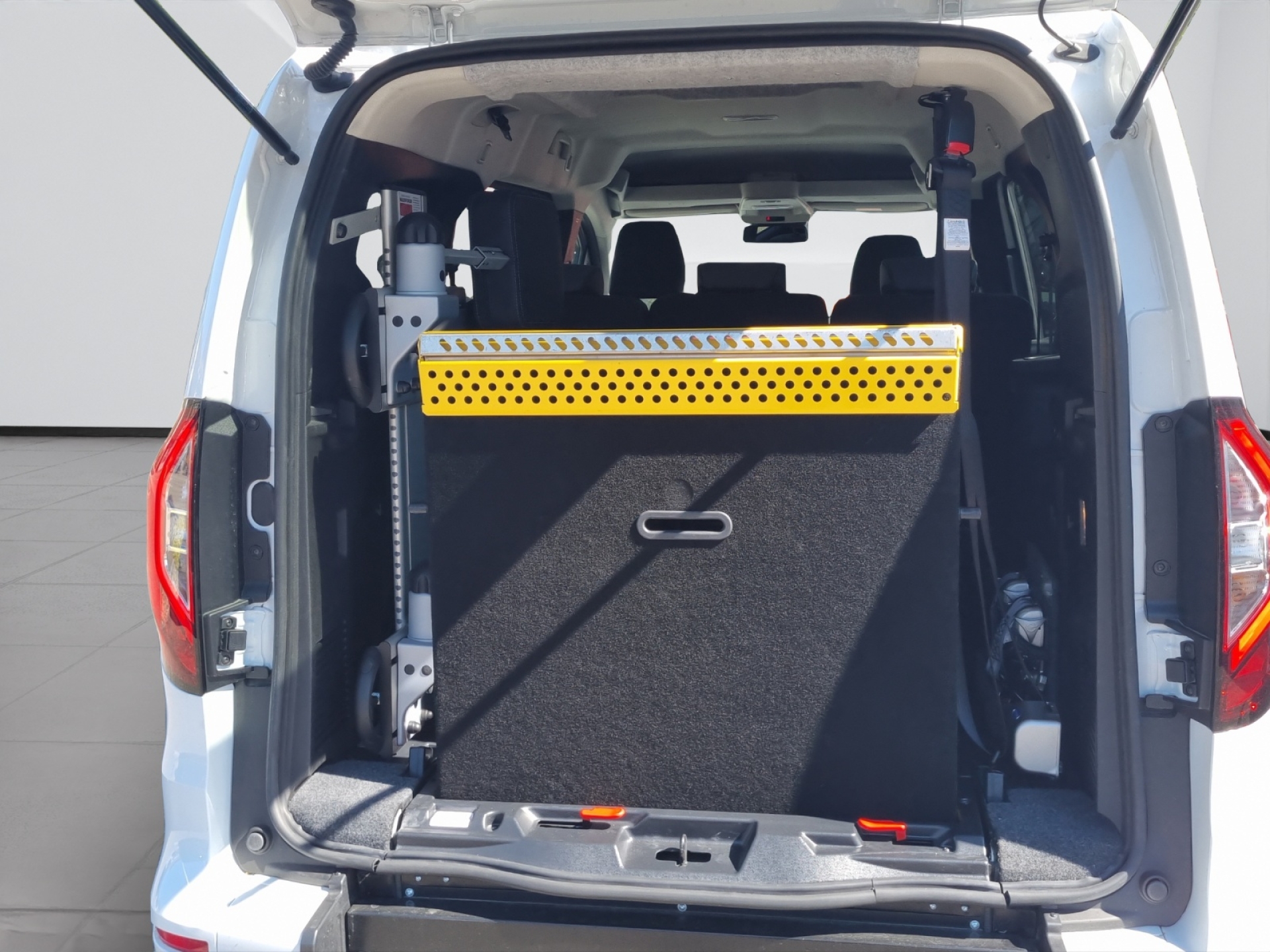 RENAULT Grand Kangoo Kombi 1.3 TCe 130 techno EDC-image-14