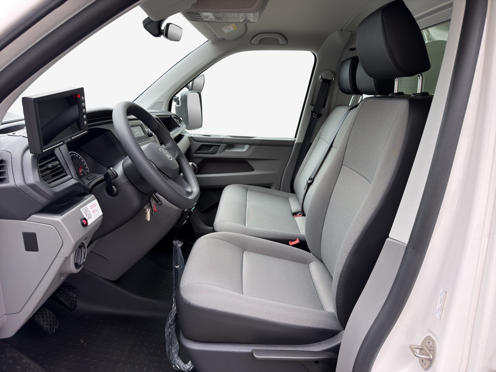 VW T6.1 2.0 TDI Entry-image-7