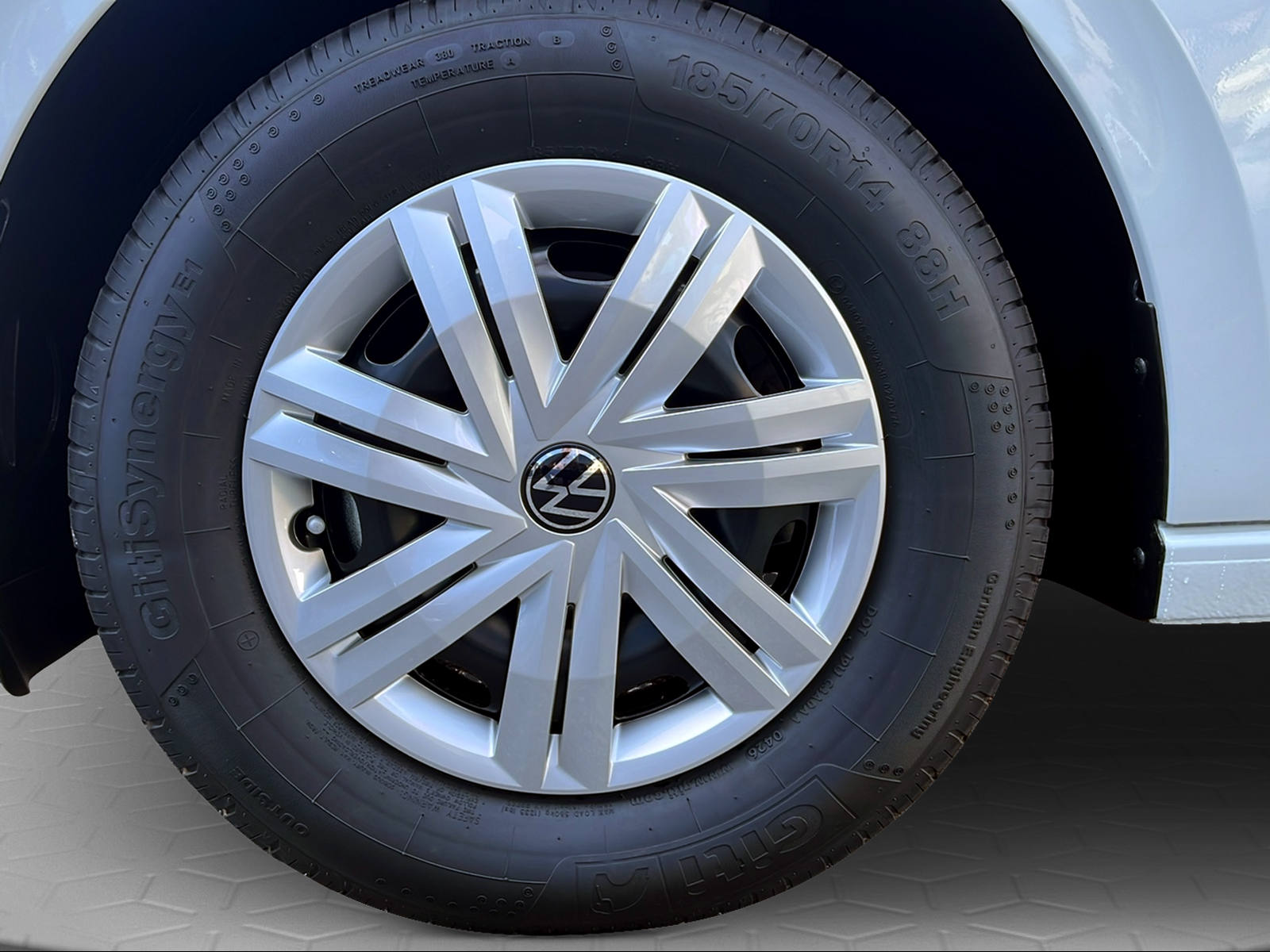VW Polo 1.0 TSI Trend-image-5