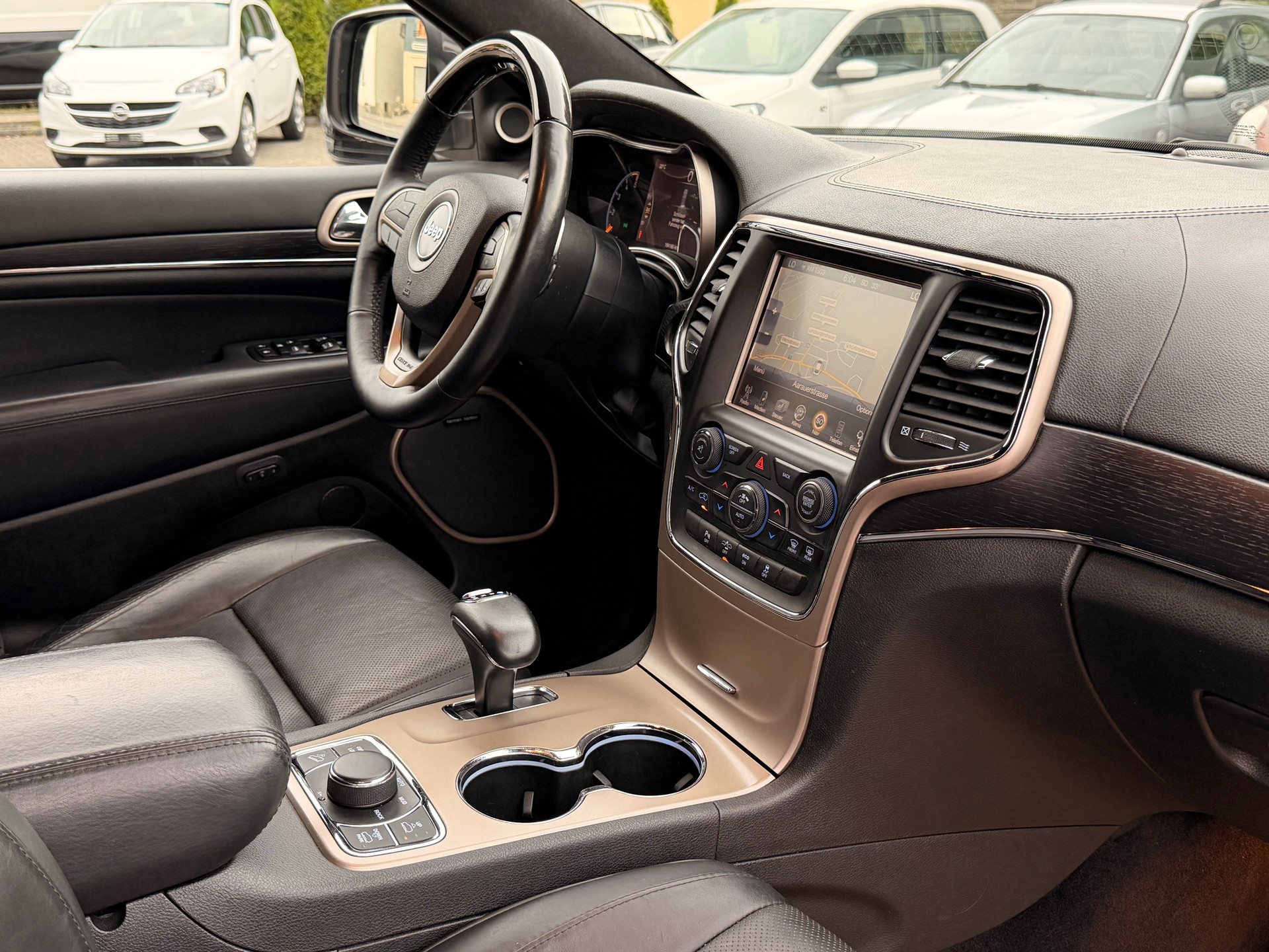 JEEP Grand Cherokee 3.0 CRD Summit Automatic-image-22