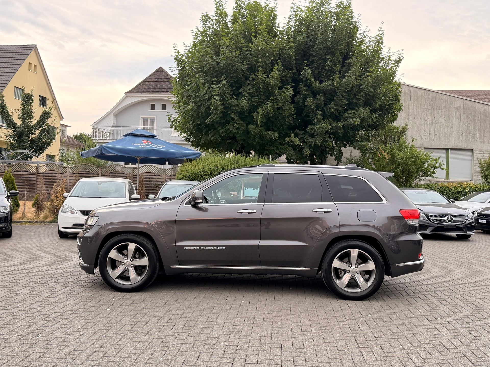 JEEP Grand Cherokee 3.0 CRD Summit Automatic-image-7