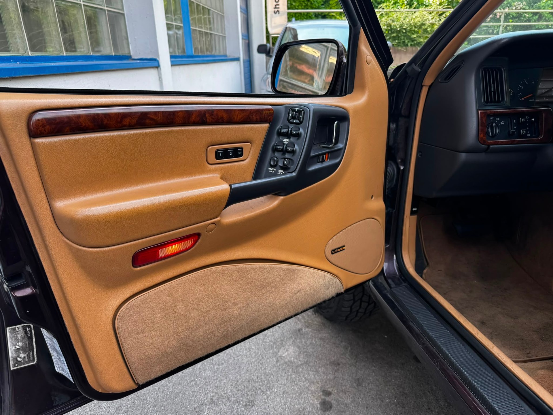 JEEP Grand Cherokee 5.2 Limited Automatic-image-11