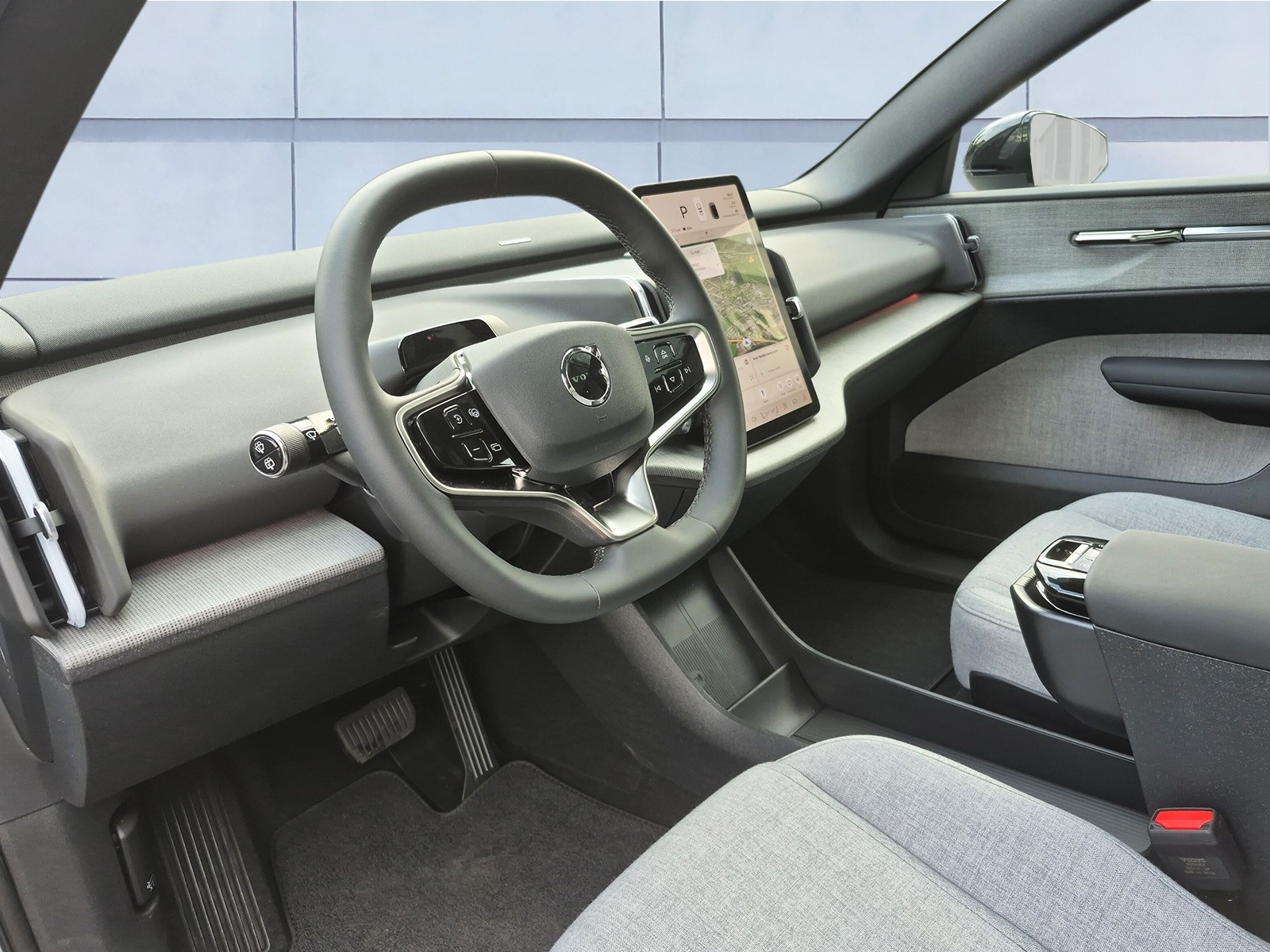 VOLVO EX 30 E60 Twin Ultra Performance AWD-image-10