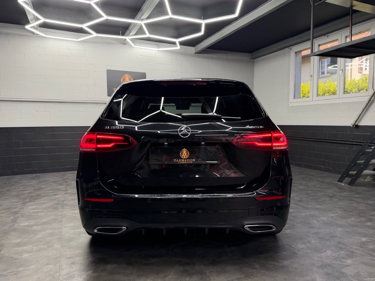MERCEDES-BENZ B 250 4Matic AMG Line | Burmester | 360° Kamera | Full Assistenten-image-6
