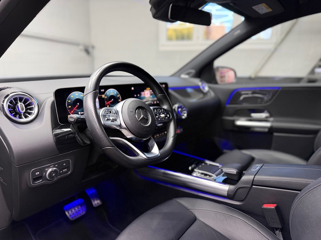MERCEDES-BENZ B 250 4Matic AMG Line | Burmester | 360° Kamera | Full Assistenten-image-12