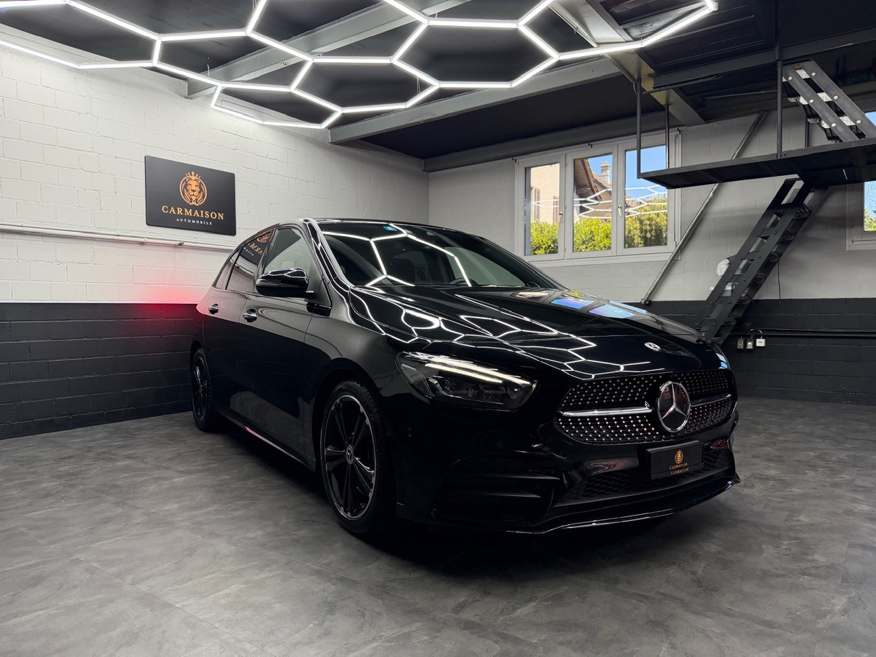 MERCEDES-BENZ B 250 4Matic AMG Line | Burmester | 360° Kamera | Full Assistenten