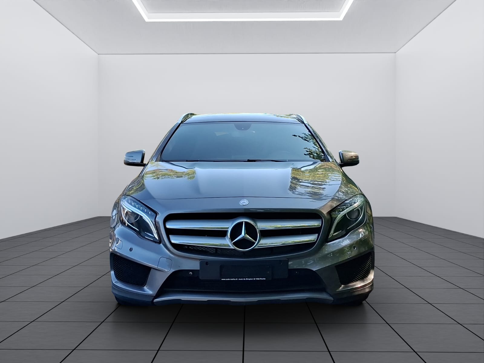 MERCEDES-BENZ GLA 200-image-1