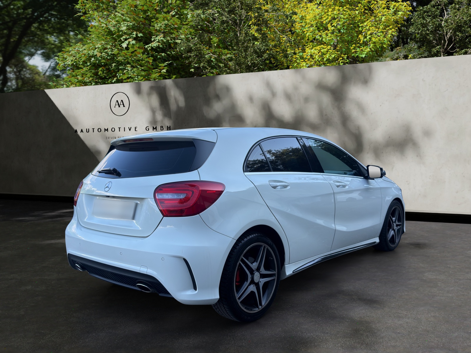 MERCEDES-BENZ A180 AMG Line-image-6