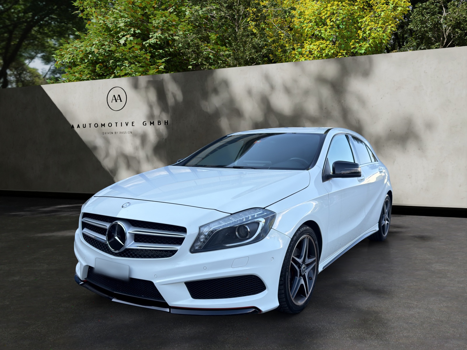 MERCEDES-BENZ A180 AMG Line-image-0
