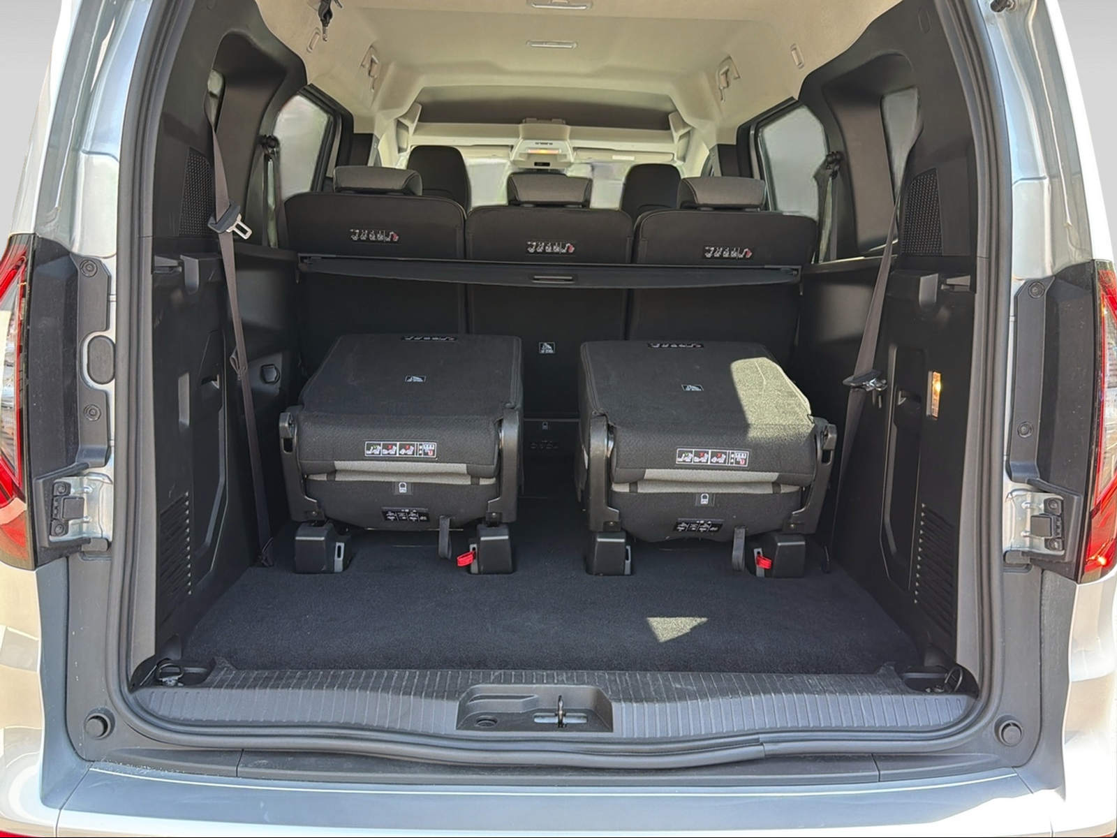 RENAULT Grand Kangoo Kombi 1.3 TCe 130 techno-image-10