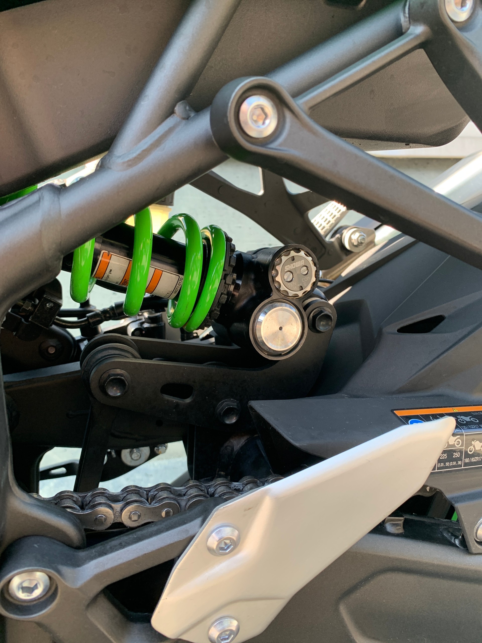 KAWASAKI NINJA ZX-4RR-image-5