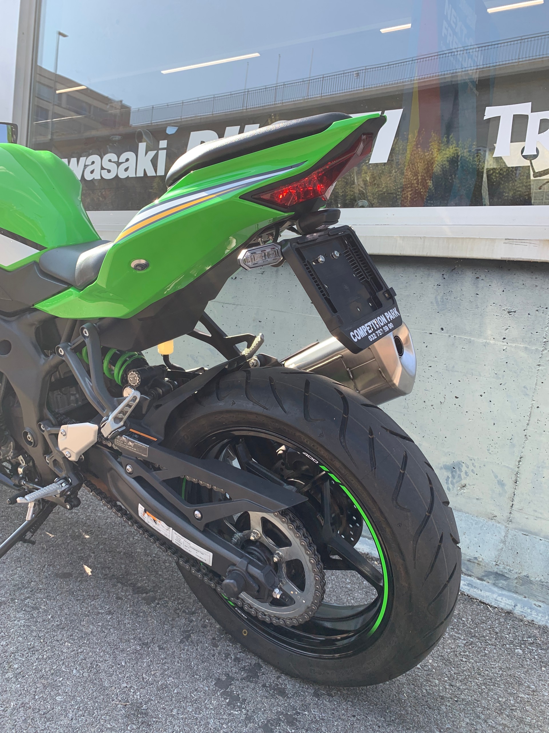 KAWASAKI NINJA ZX-4RR-image-7
