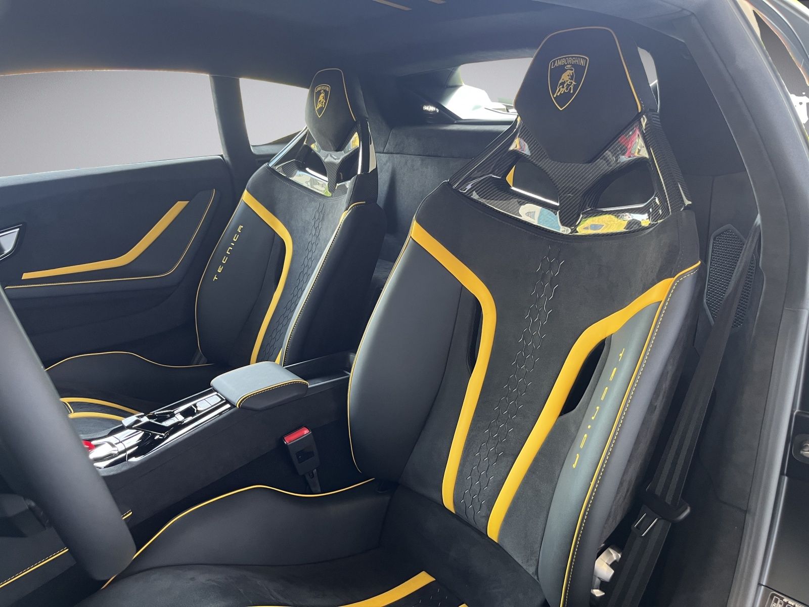 LAMBORGHINI Huracan Coupé 5.2 Tecnica-image-6