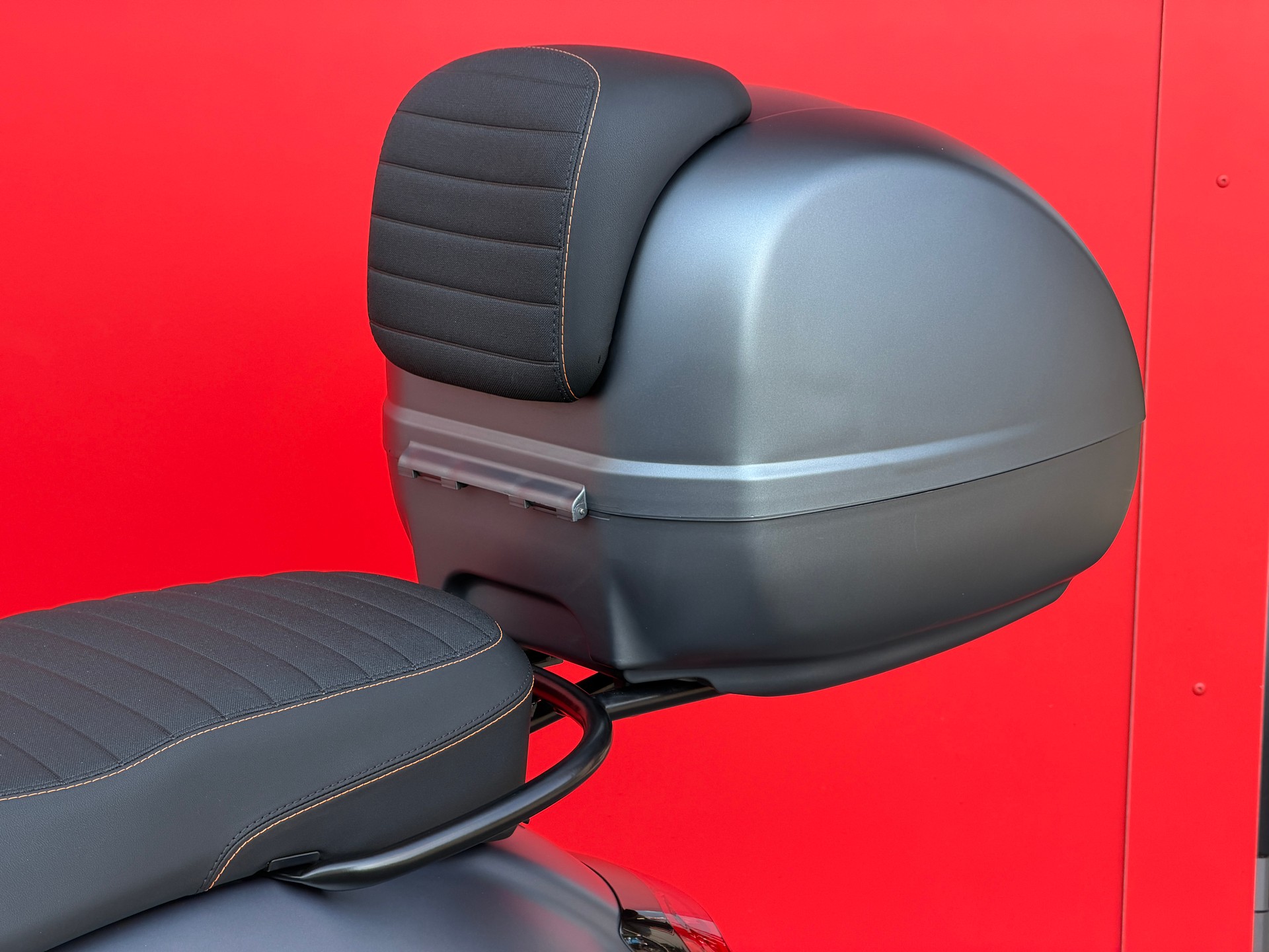 PIAGGIO Vespa GTS 125 Super Sport ABS-image-7