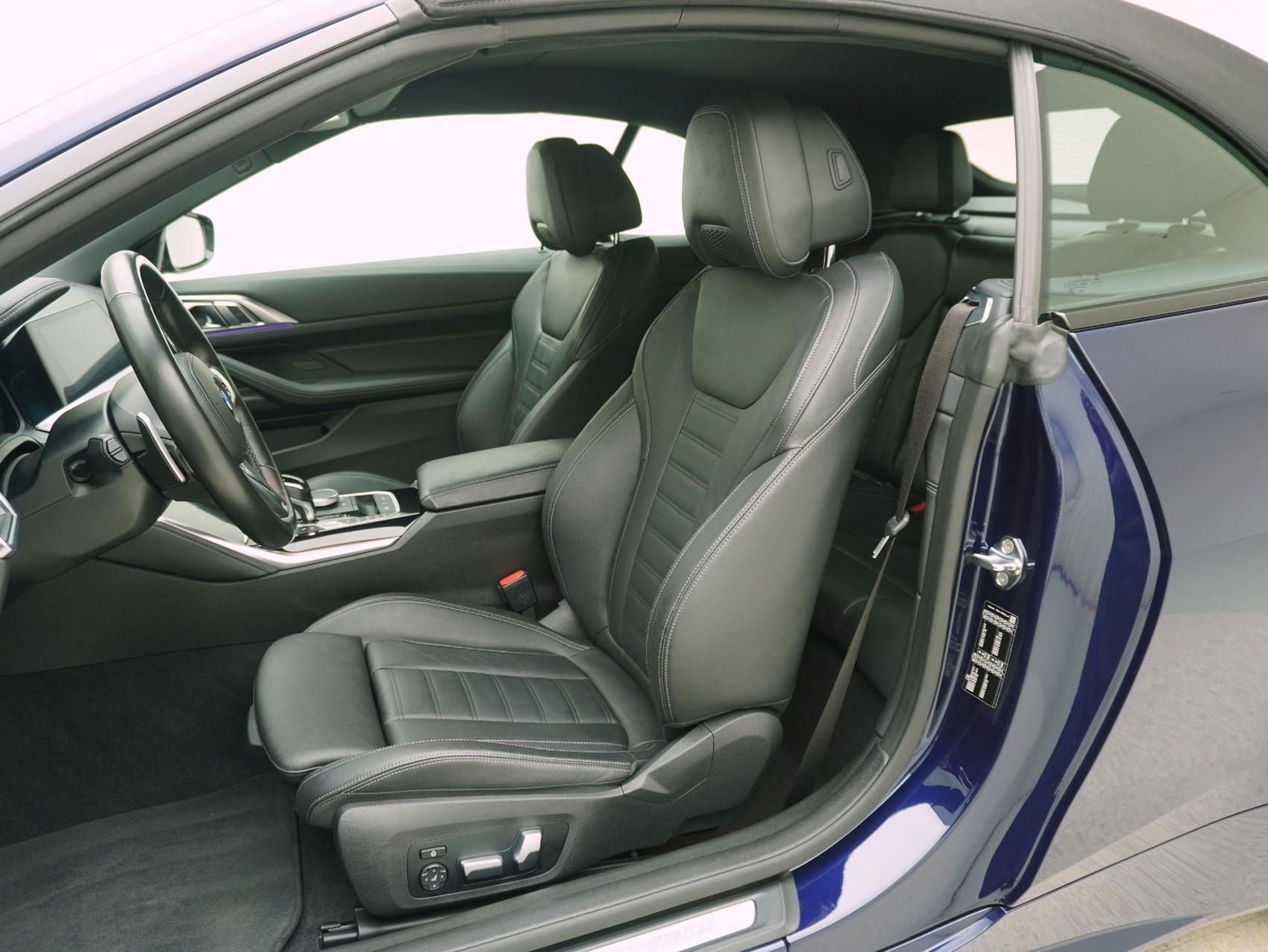 BMW 4er 430i Cabrio M Sport-image-9